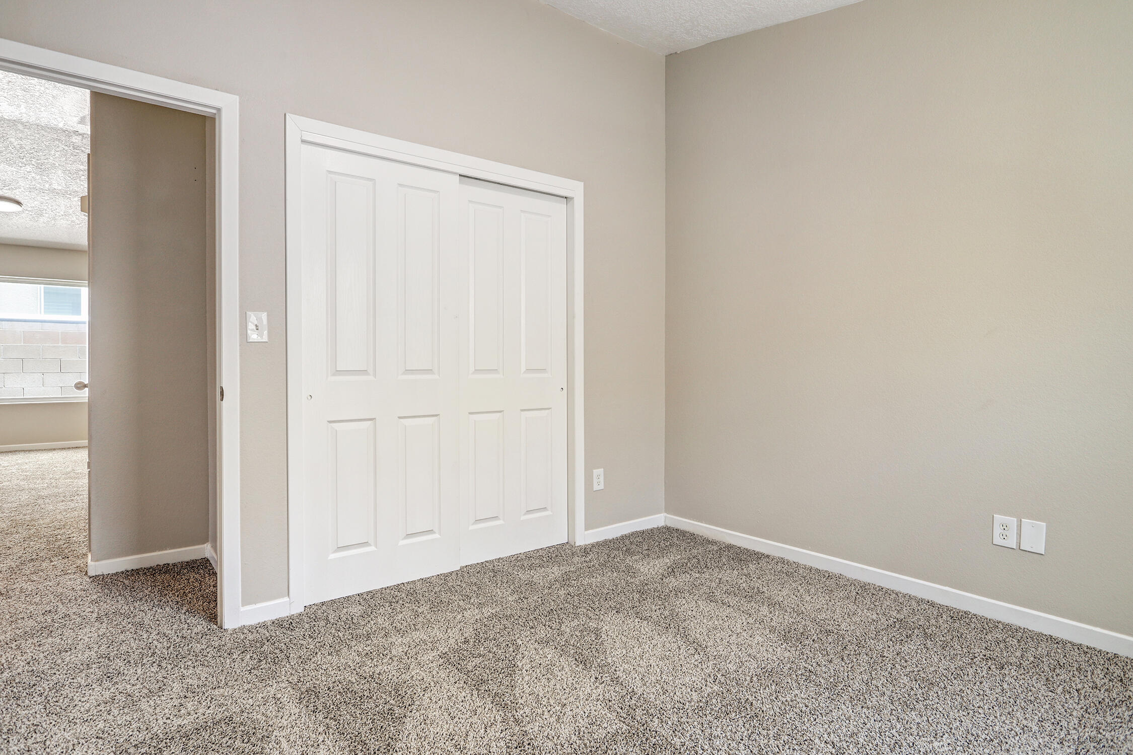 Photo 11 — 1440 Reynosa Loop SE