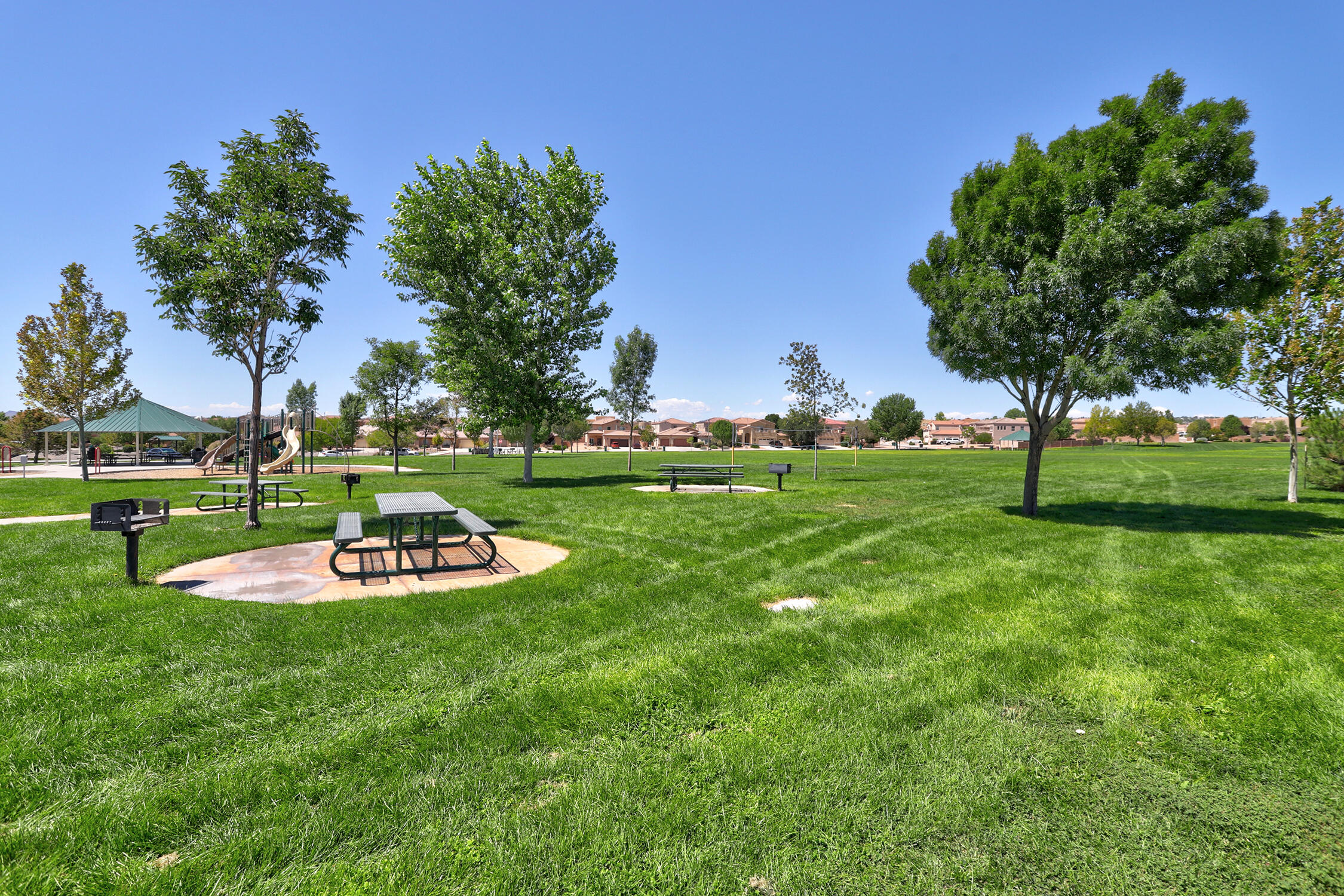 Photo 17 — 1440 Reynosa Loop SE