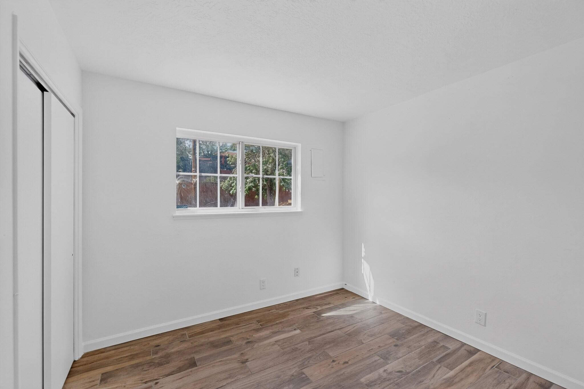 Photo 19 — 5809 Plaza Paseo Street NW