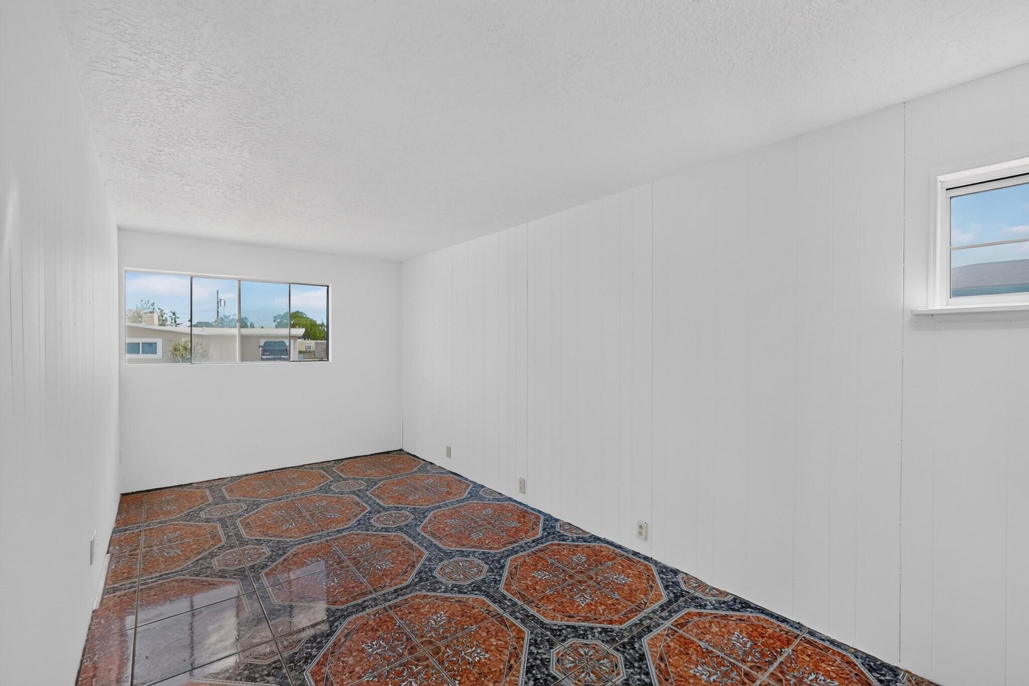 Photo 3 — 5809 Plaza Paseo Street NW