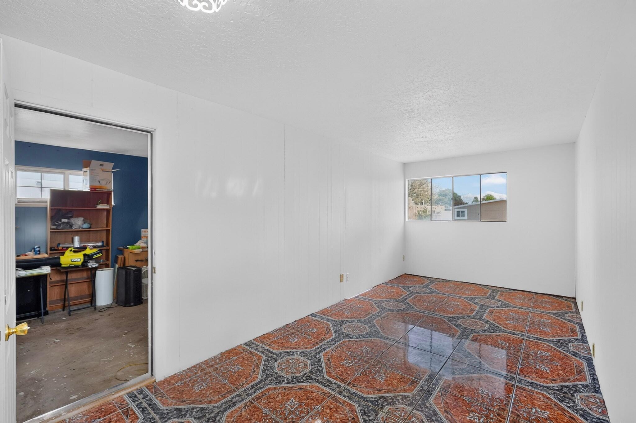Photo 4 — 5809 Plaza Paseo Street NW