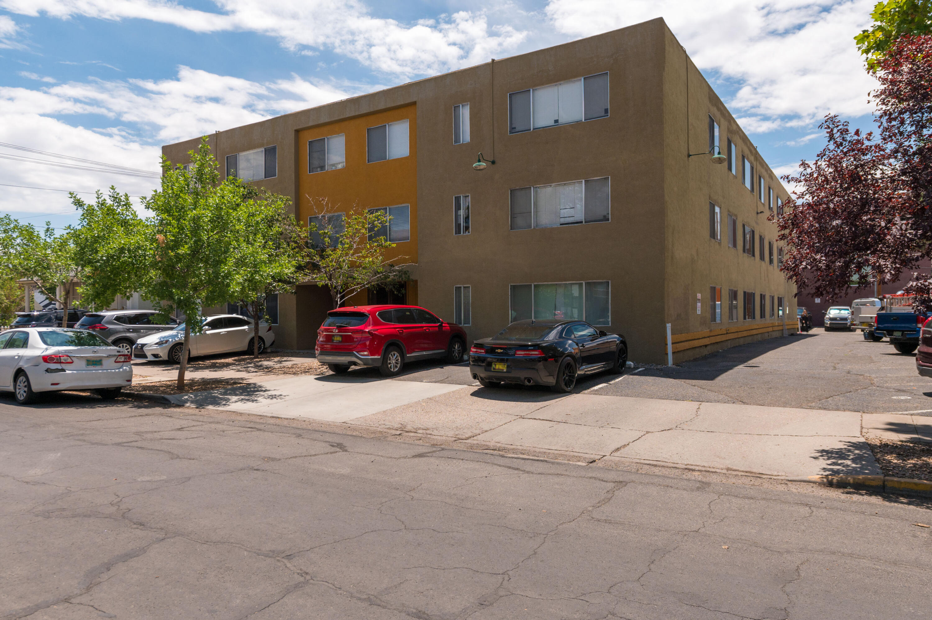 802 Gold Avenue SW, Albuquerque, NM 87102