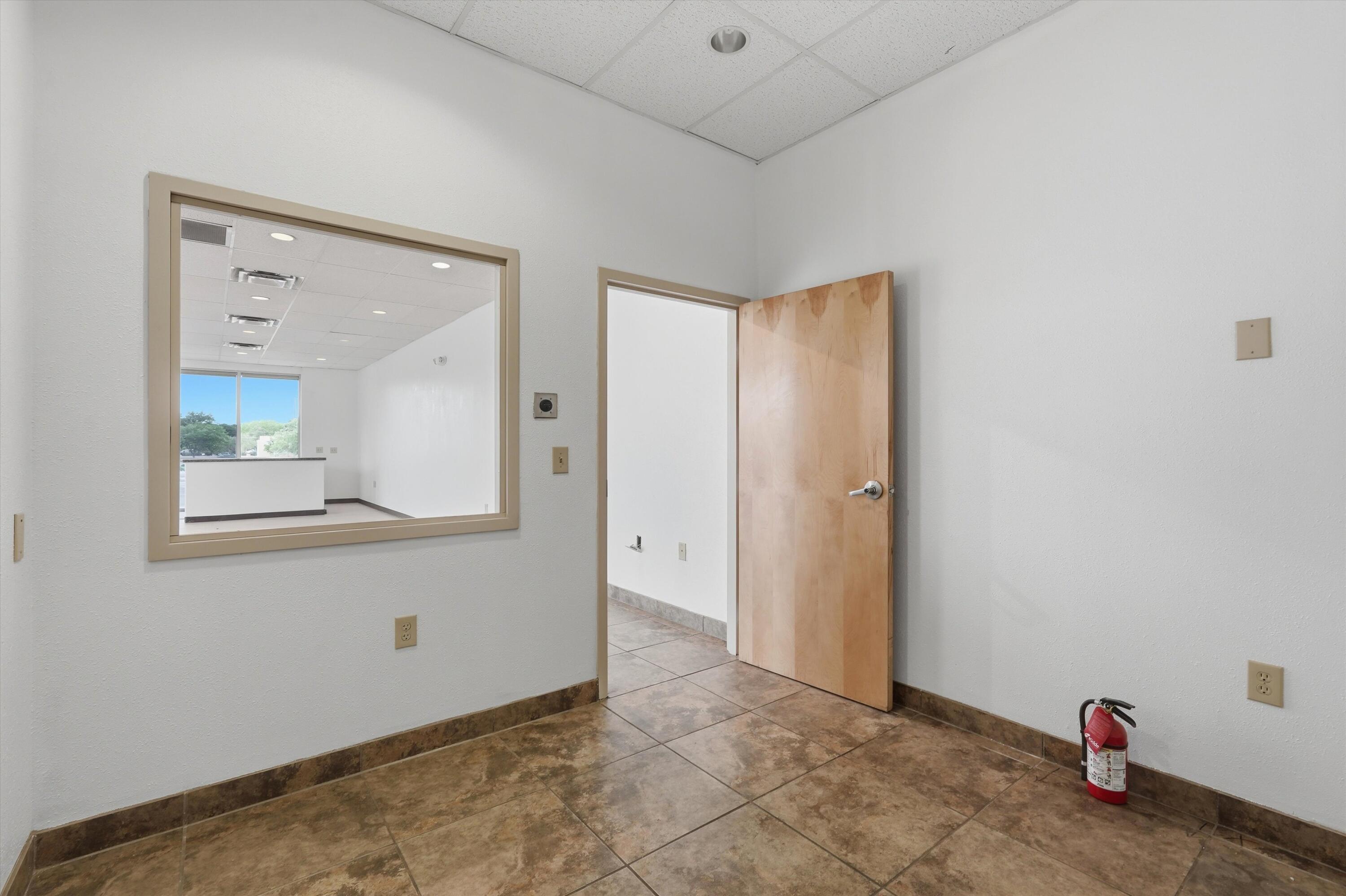 Photo 4 — 336 Adams Street SE