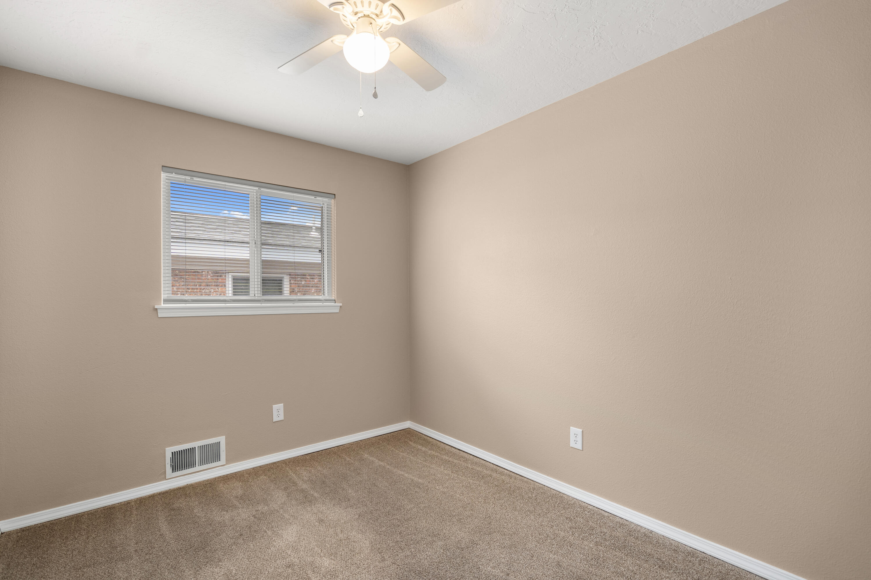Photo 9 — 8114 Pickard Avenue NE