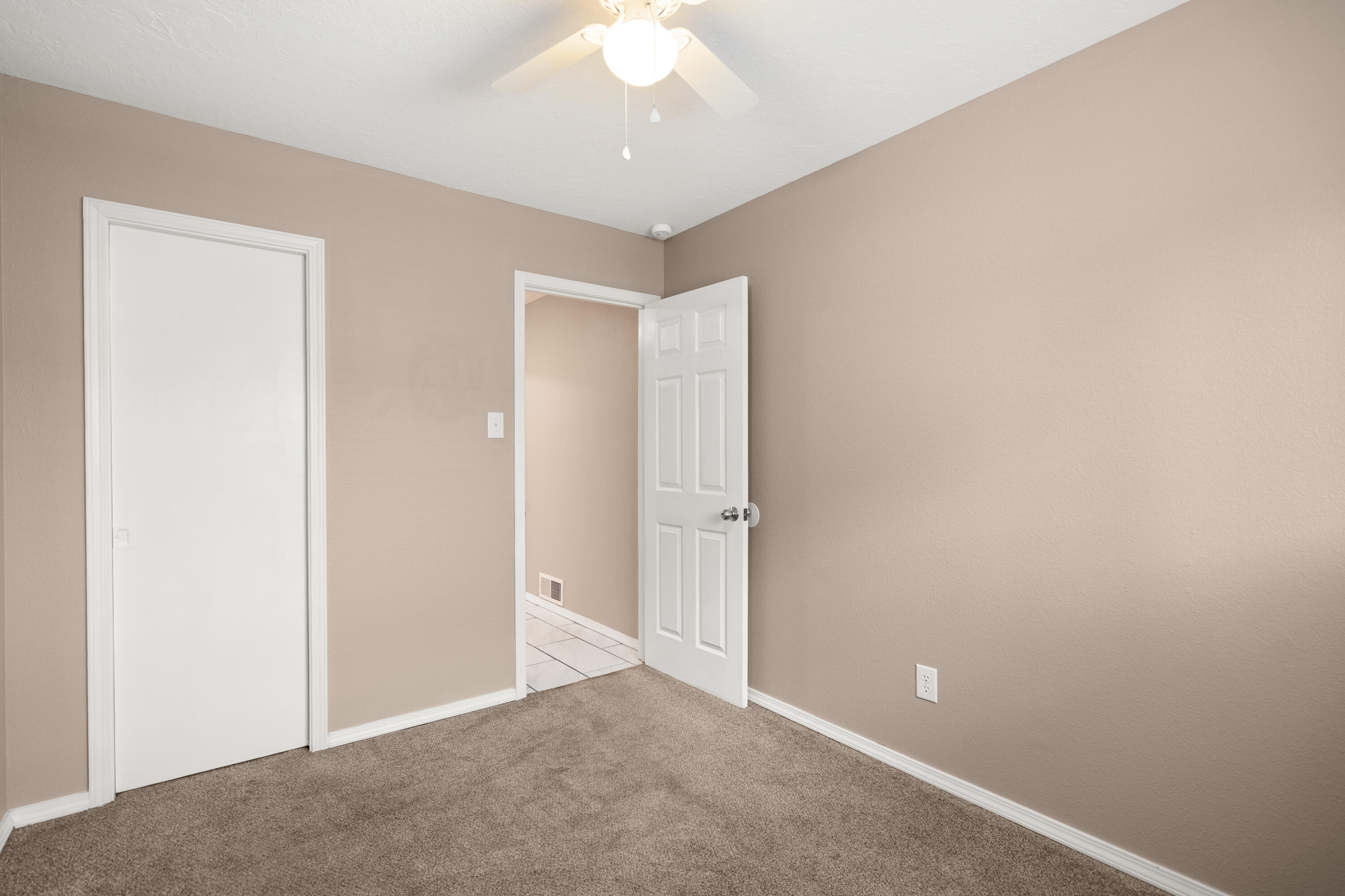 Photo 8 — 8114 Pickard Avenue NE