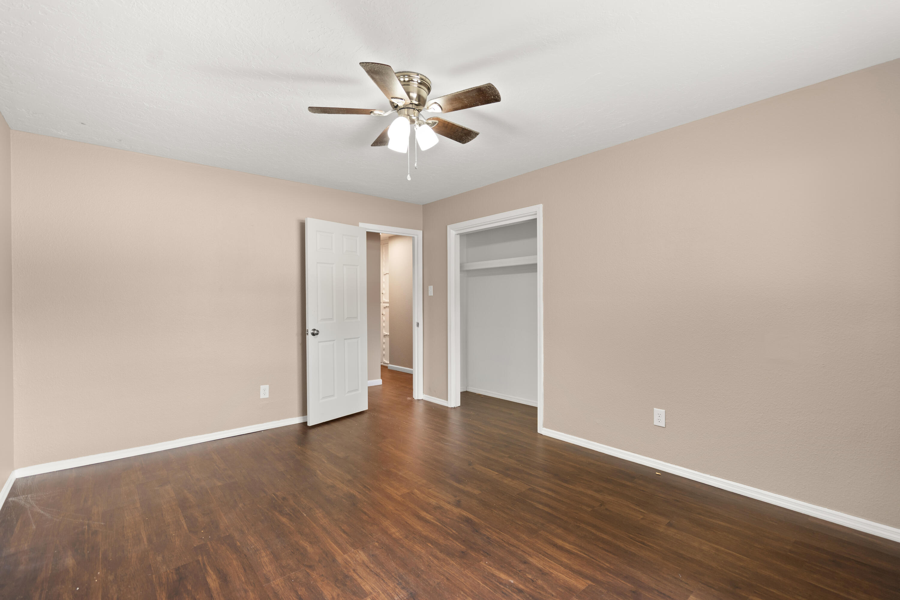 Photo 3 — 8114 Pickard Avenue NE