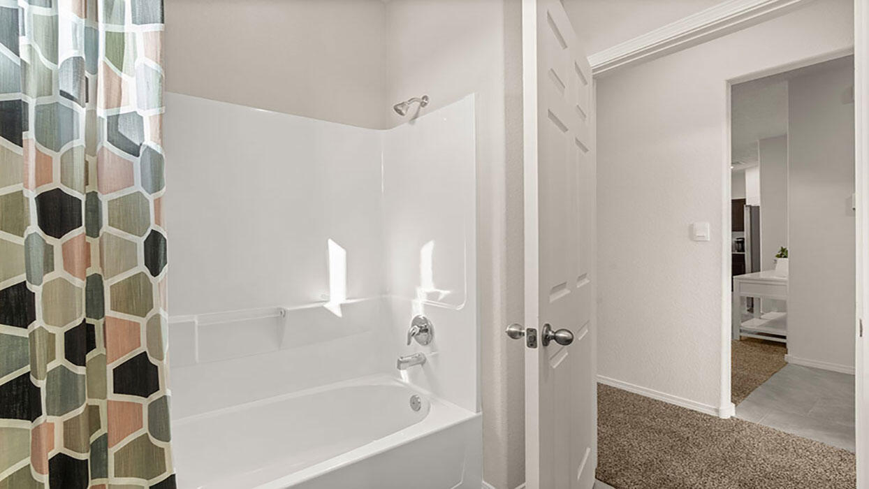 Photo 18 — 1500 Las Colinas Road NW