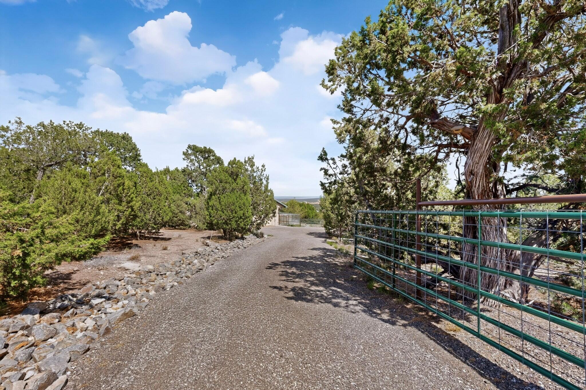 Photo 10 — 97 Sandia Mountain Ranch Drive