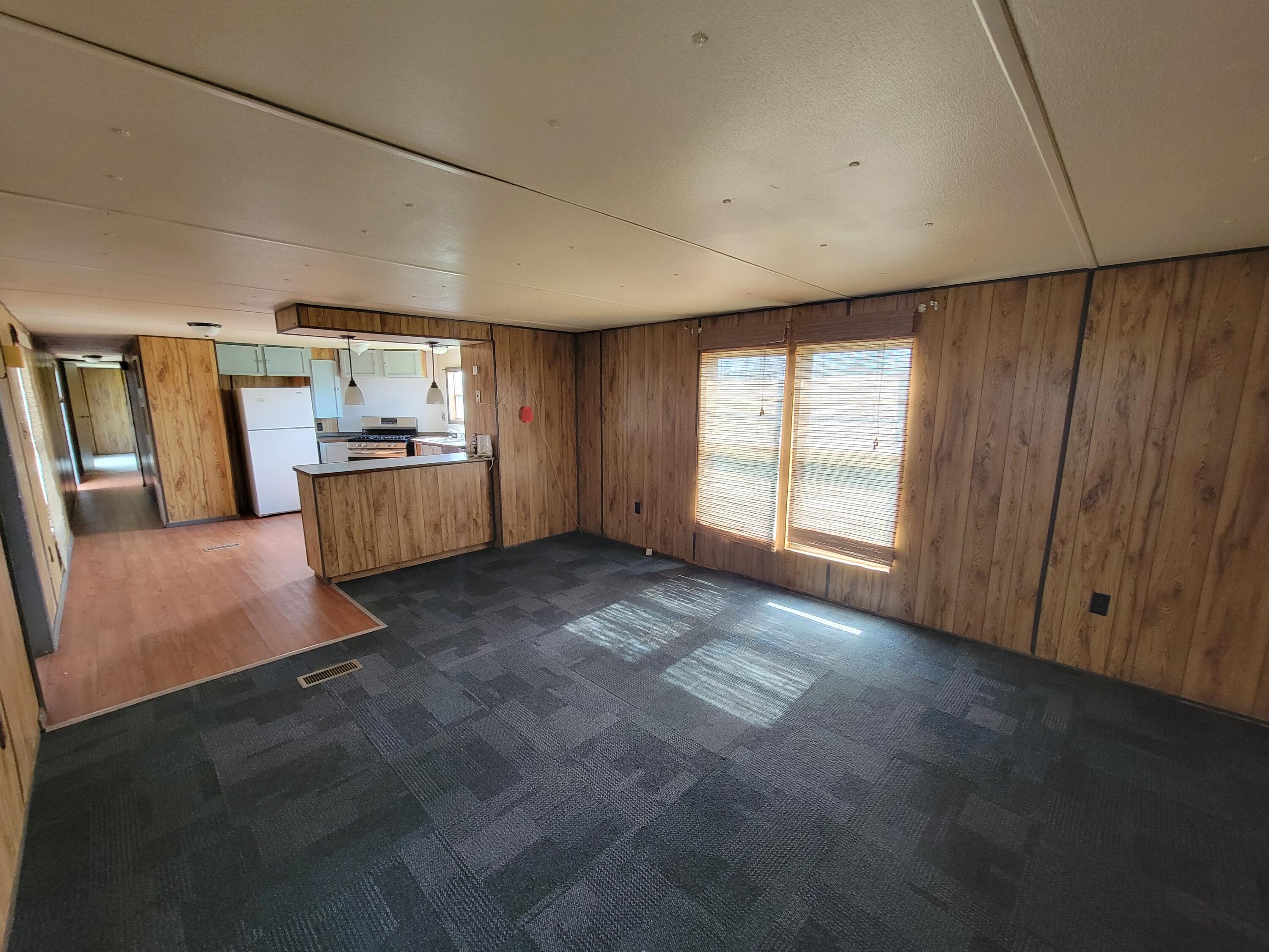 Photo 13 — 1101 Clark Avenue