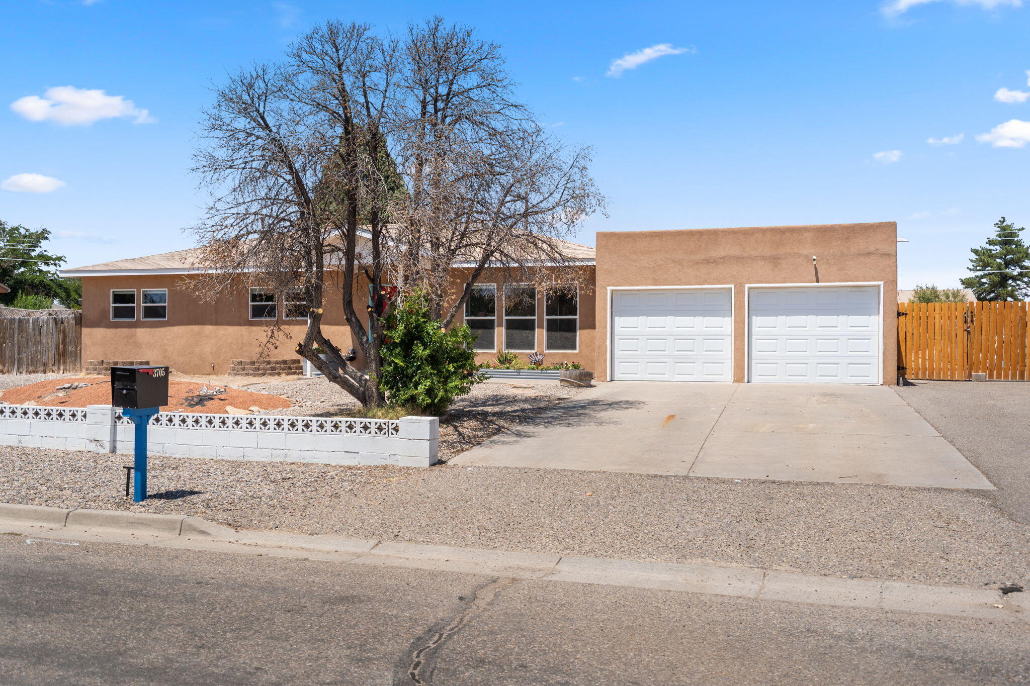 Photo 3 — 3705 35th Circle SE