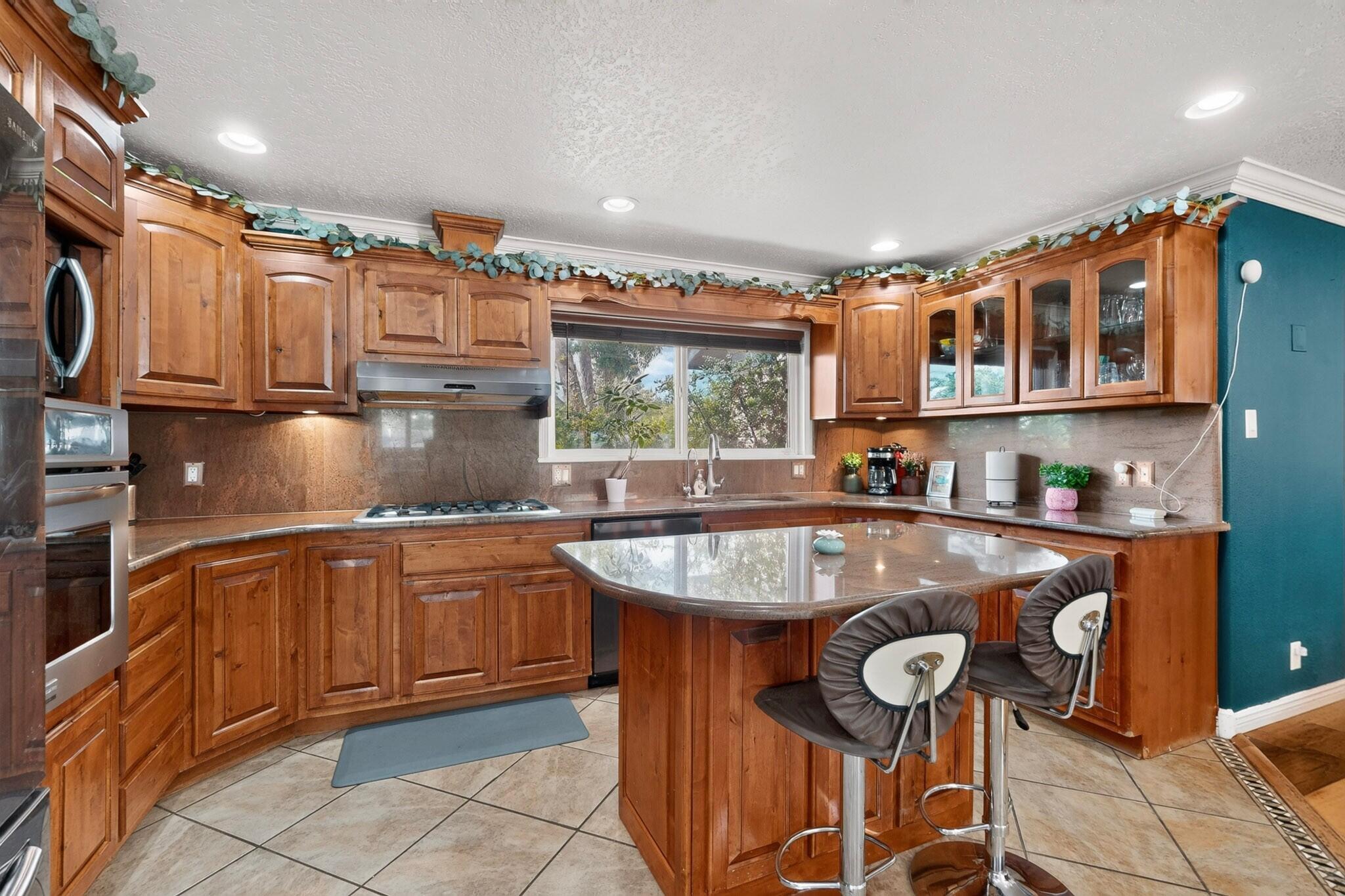 Photo 19 — 8316 Dellwood Road NE