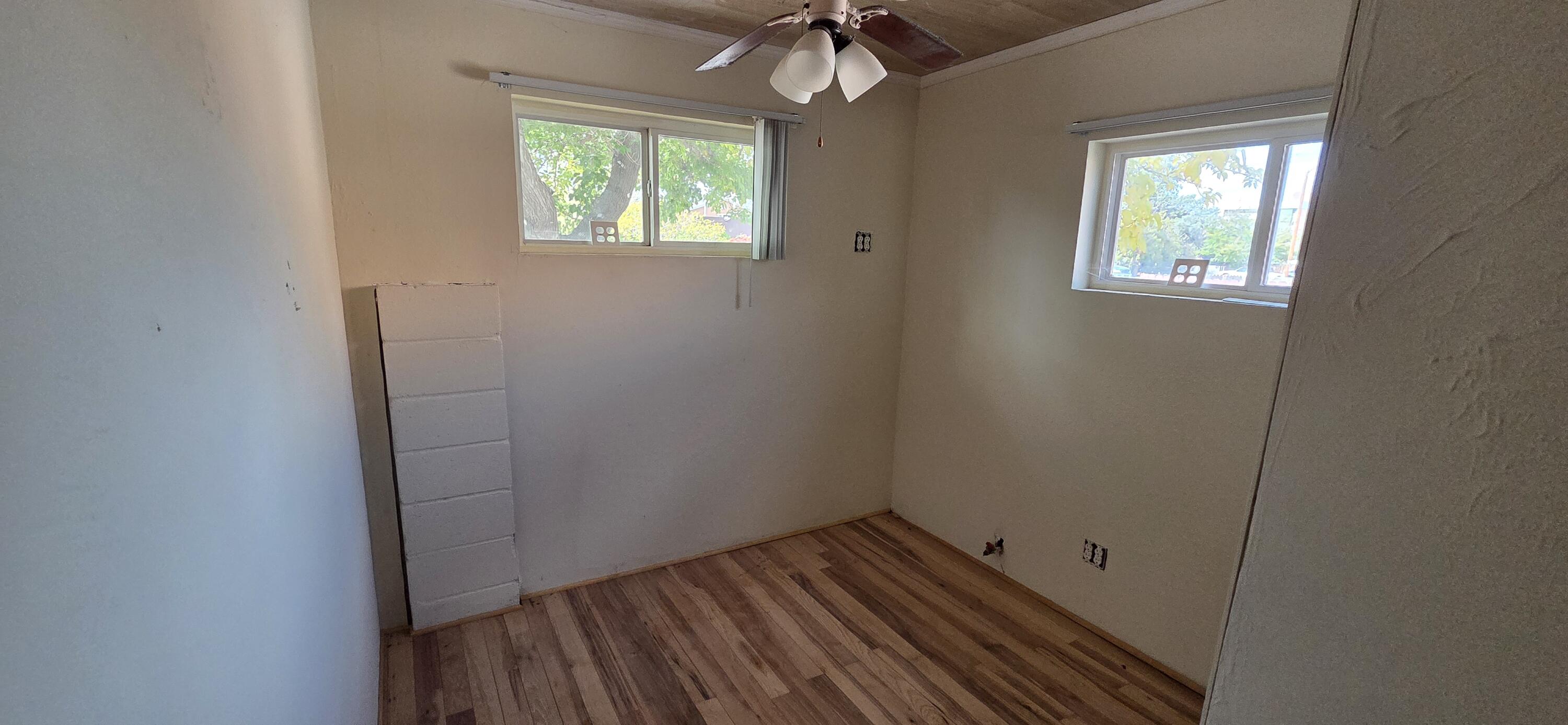 Photo 6 — 518 Valencia Drive SE