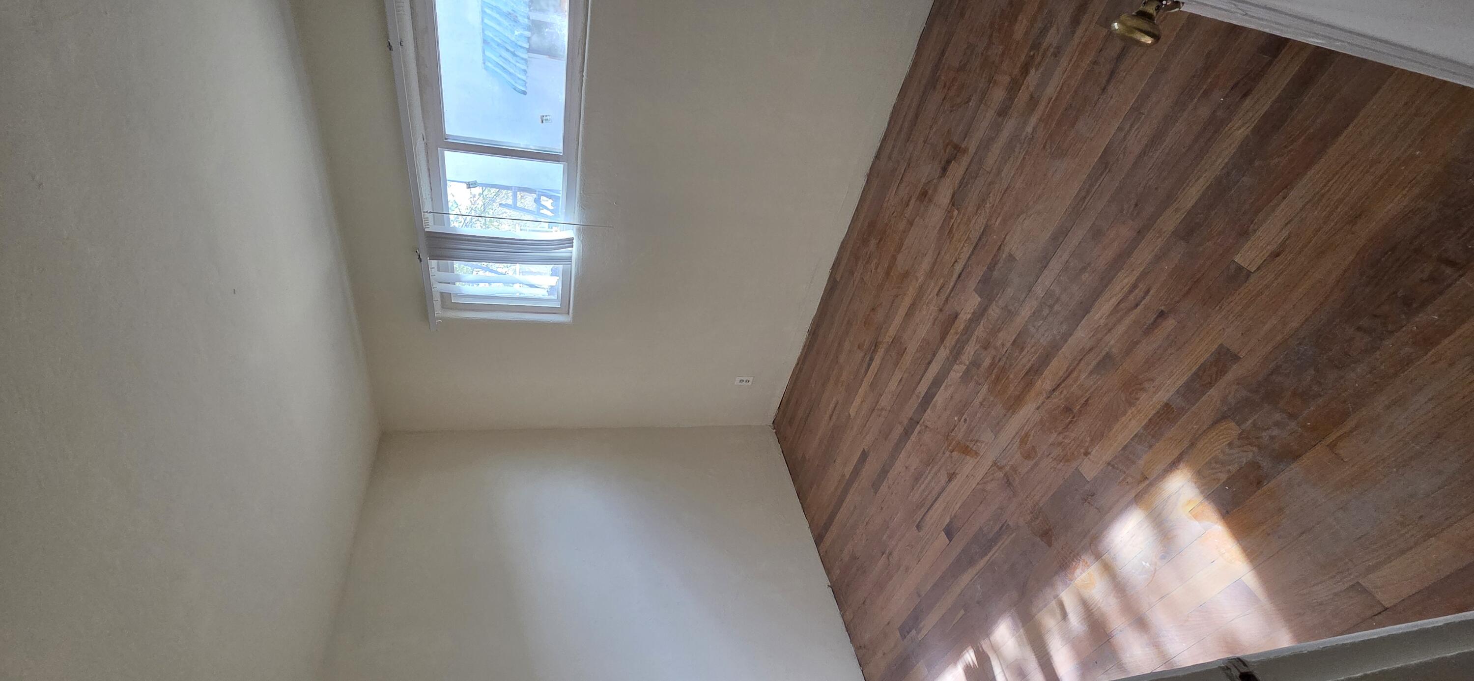 Photo 5 — 518 Valencia Drive SE