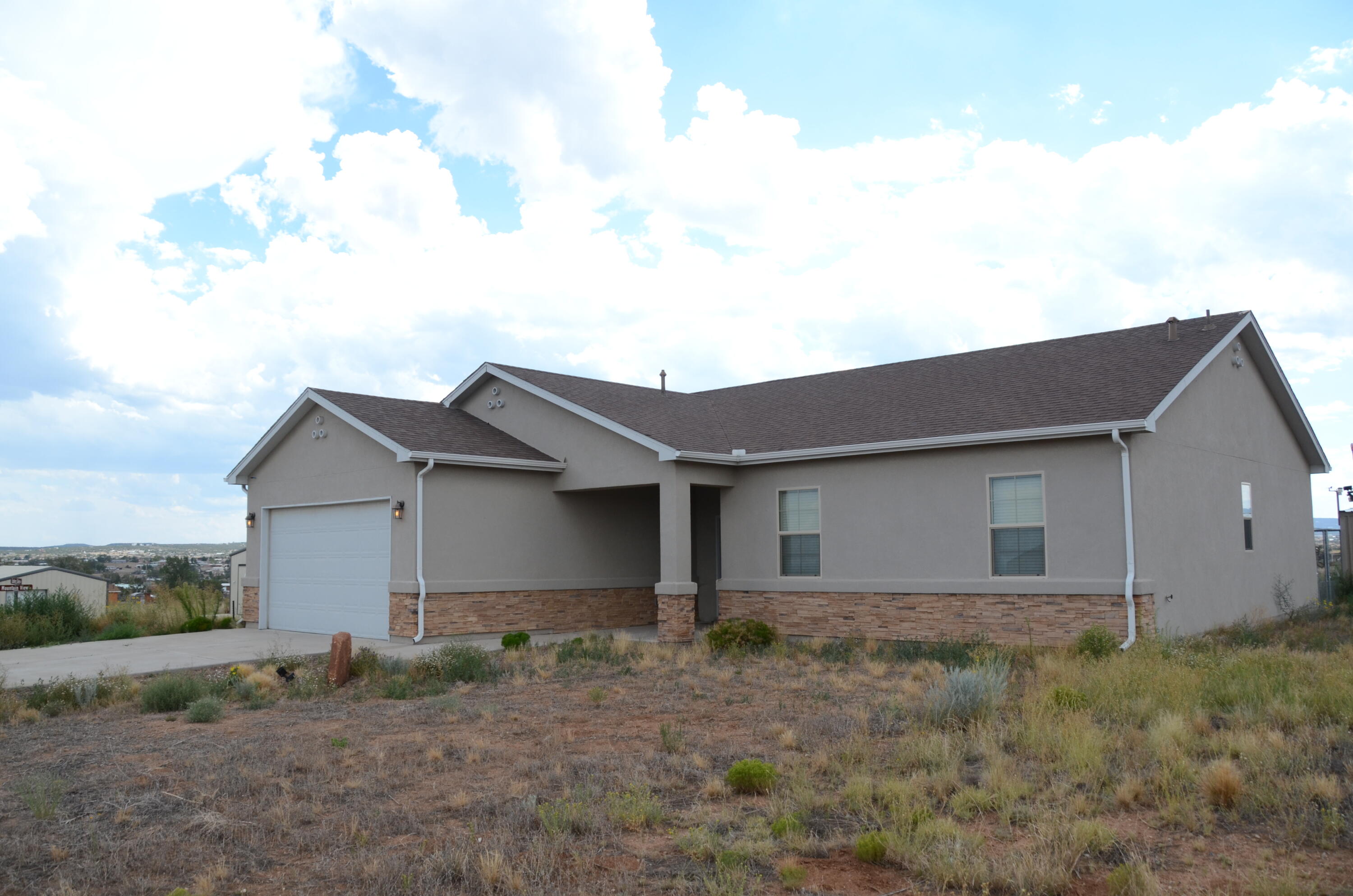 15 Mountain View Place, Edgewood, NM 87015