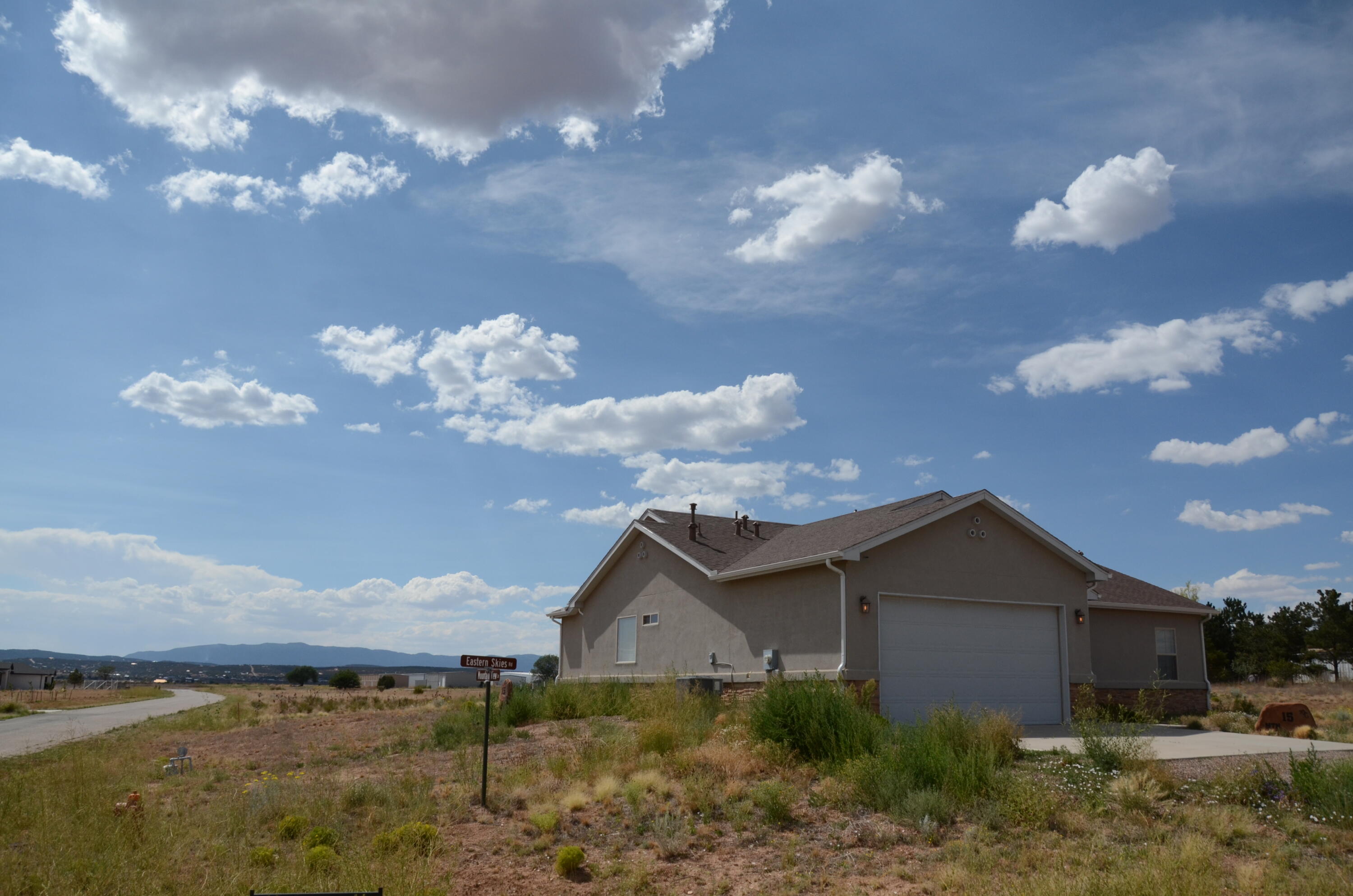 Photo 13 — 15 Mountain View Place