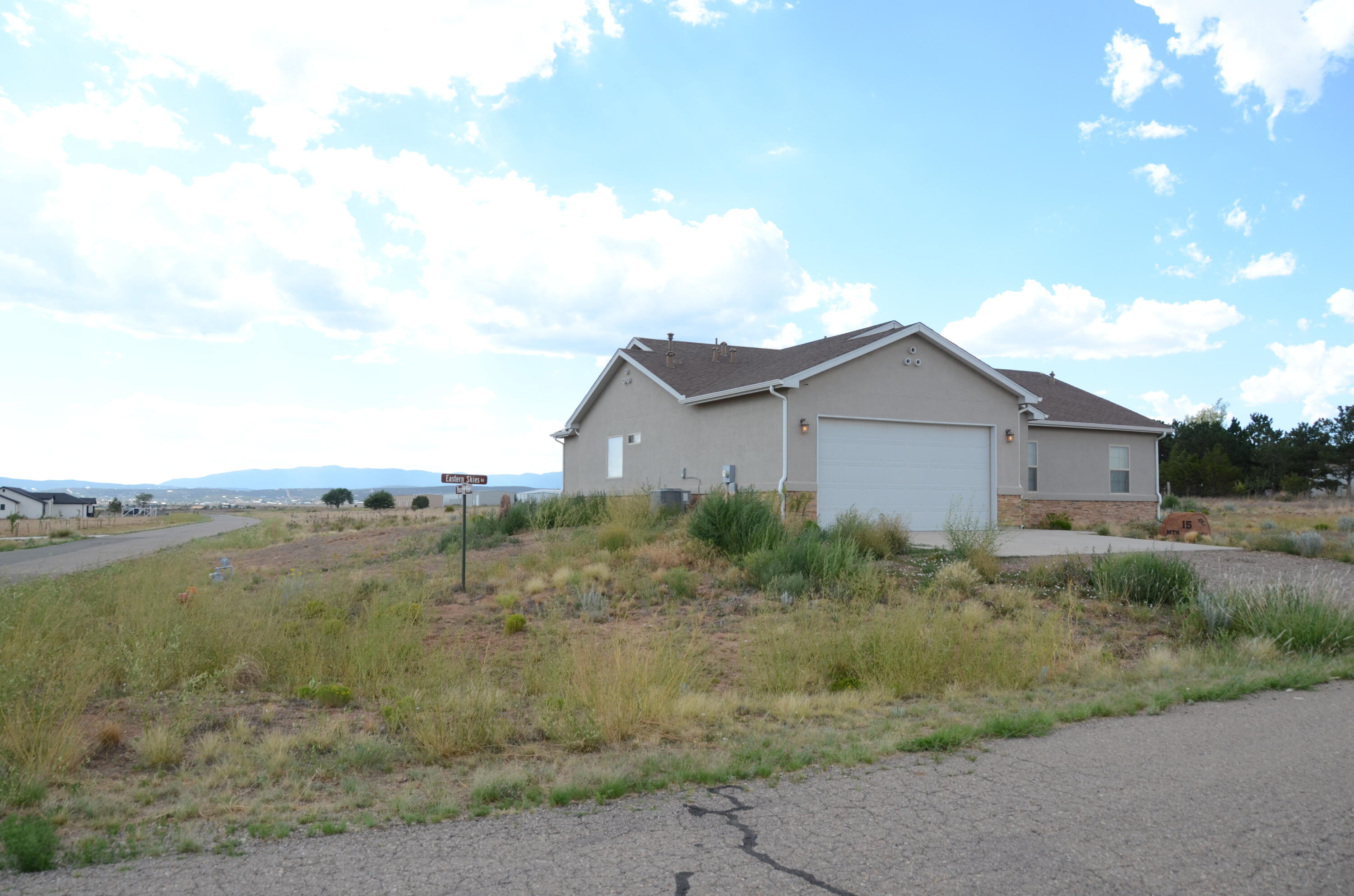 Photo 4 — 15 Mountain View Lane
