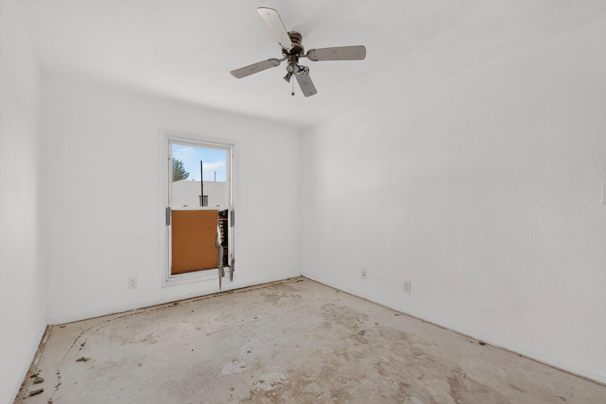 Photo 8 — 71 Calle Loma Parda NW