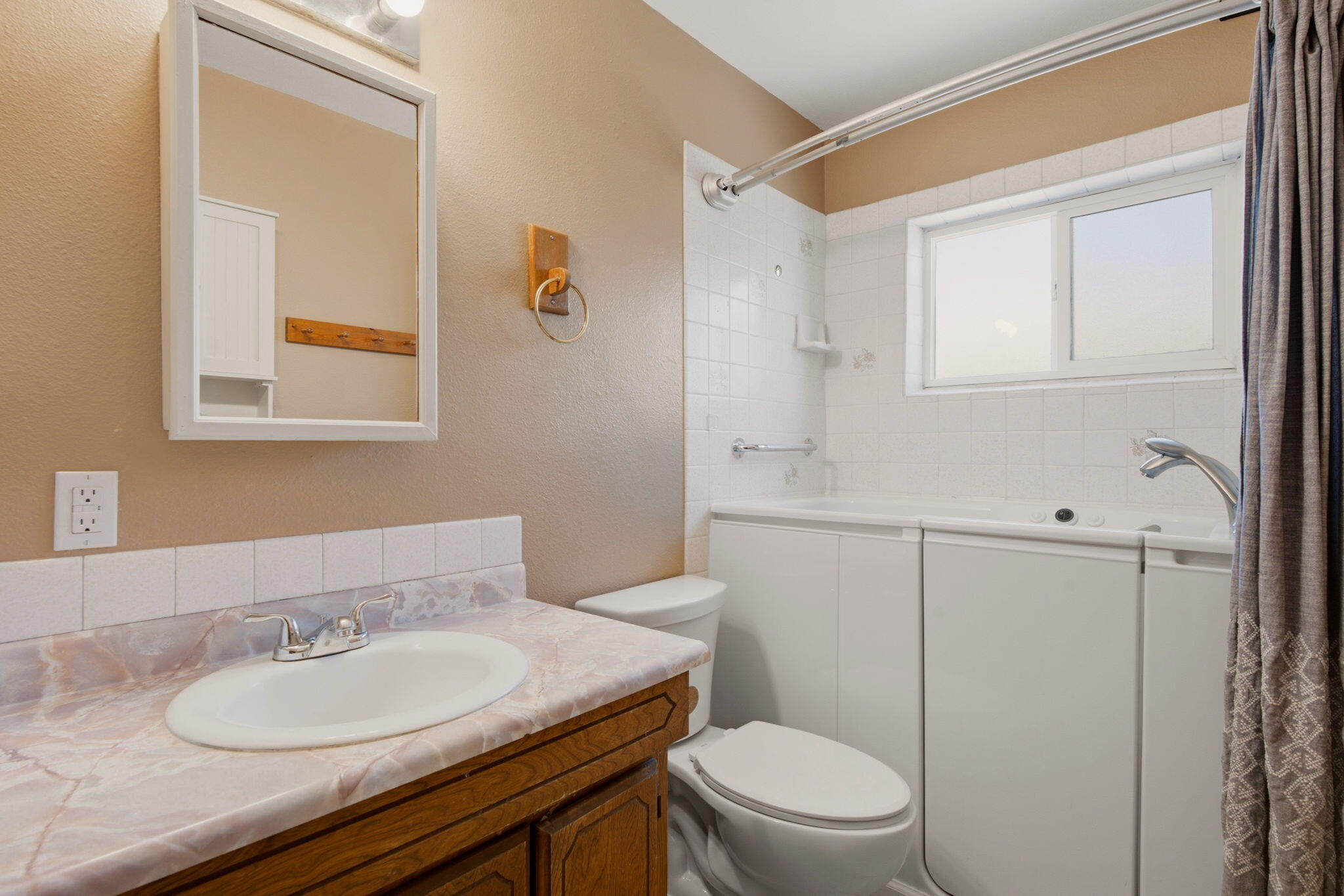 Photo 19 — 1312 Boatright Drive NE