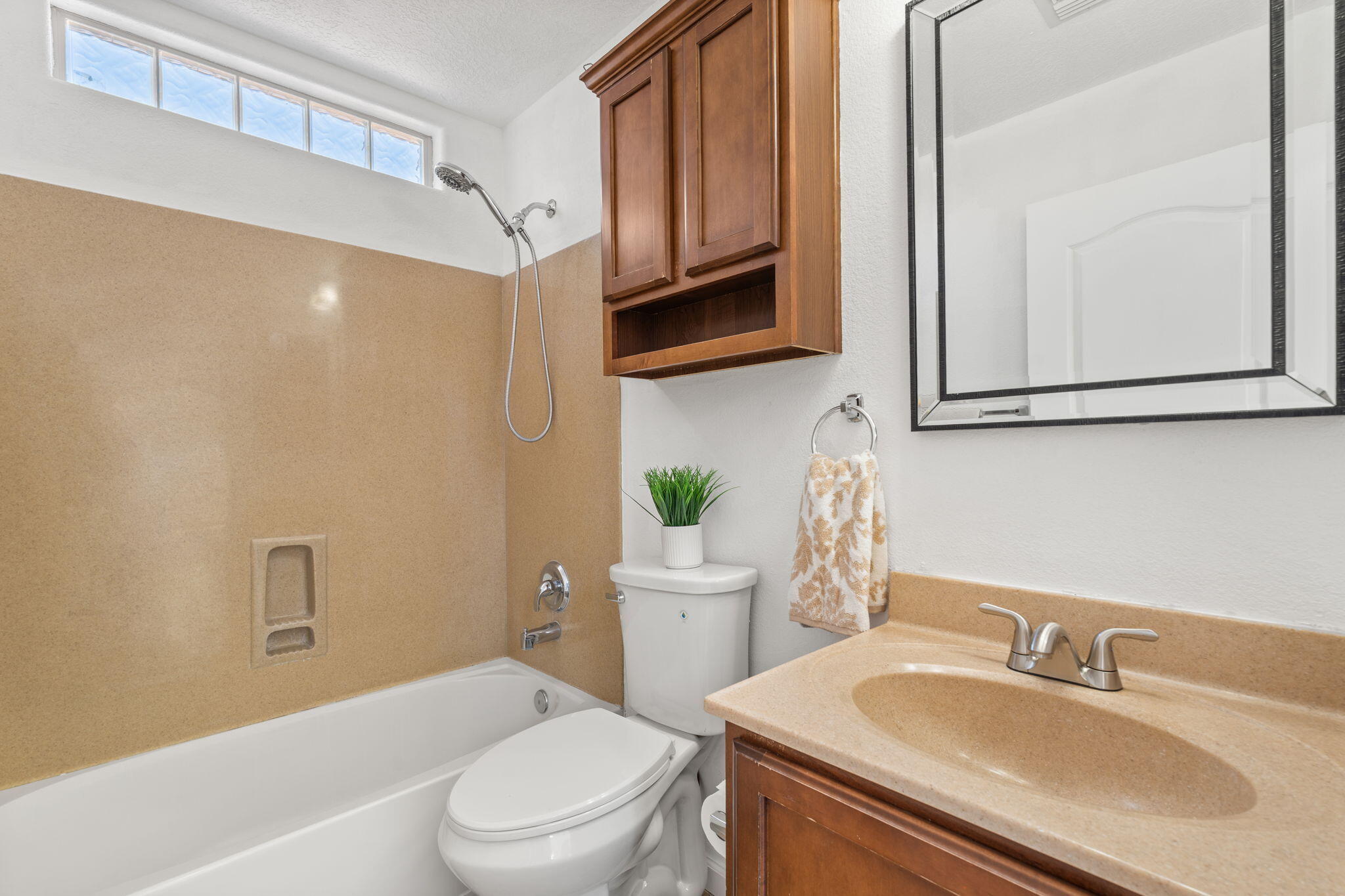 Photo 15 — 2830 Cedro Lane SE