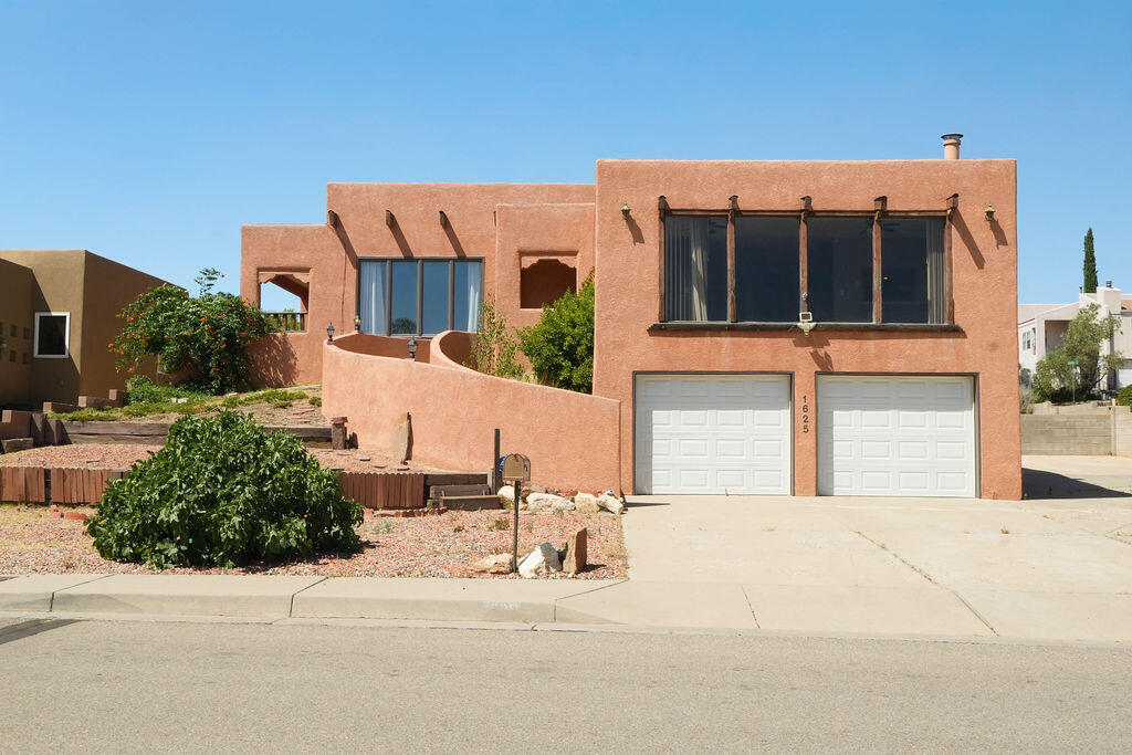 Photo 16 — 1625 Bluffside Place NW