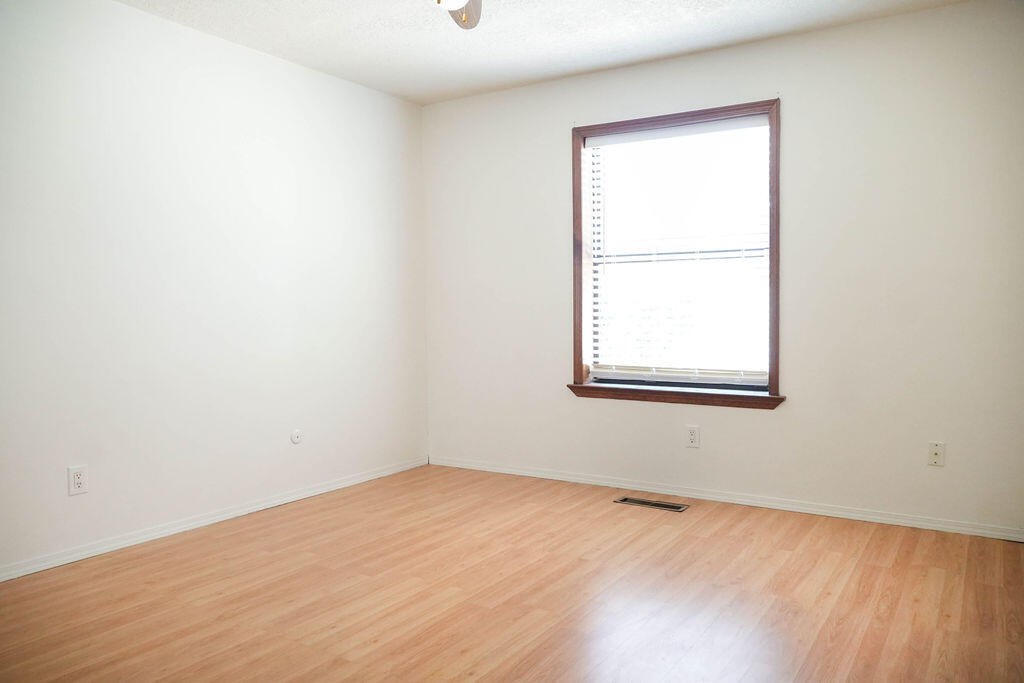 Photo 5 — 1625 Bluffside Place NW