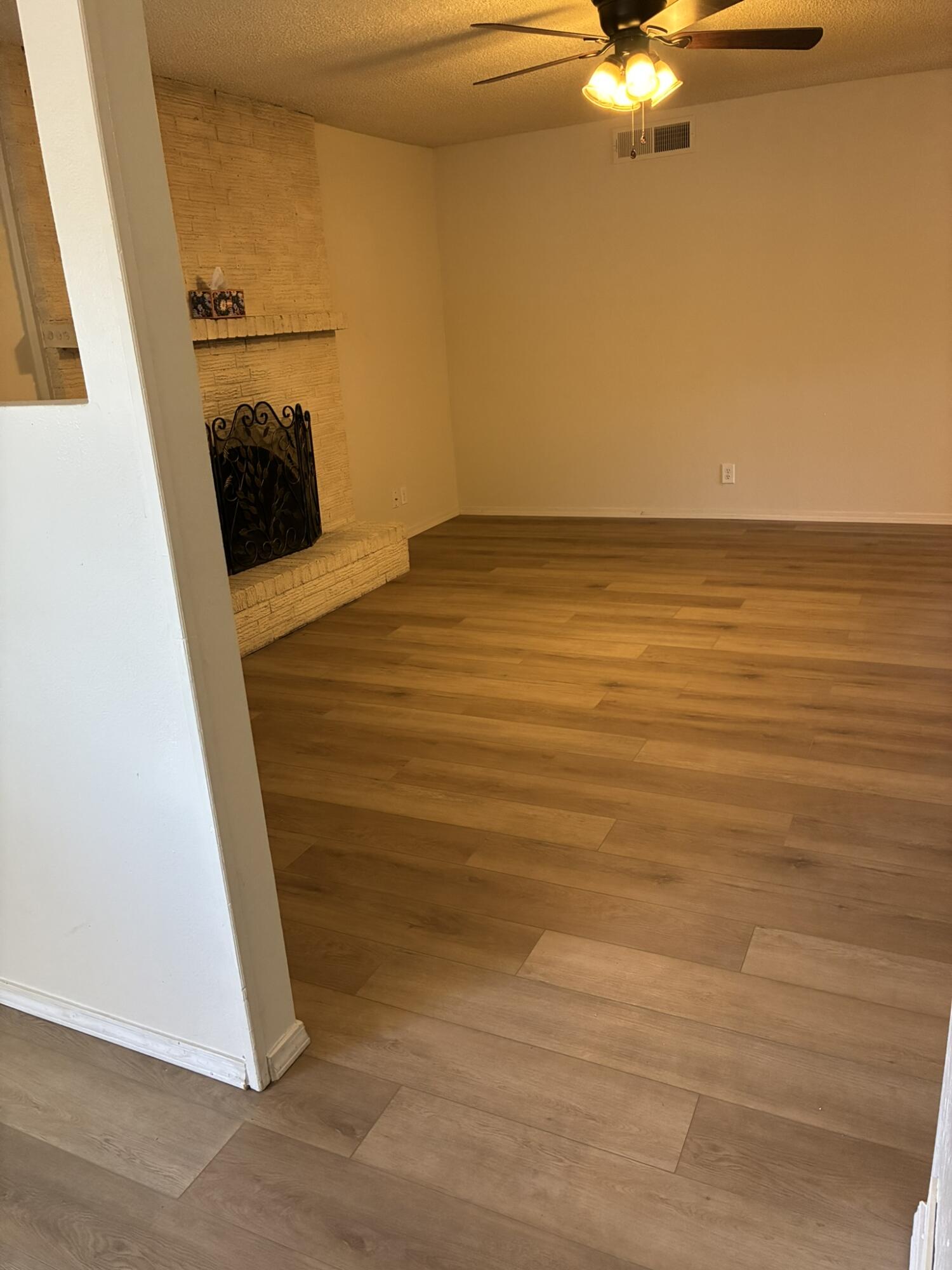 Photo 17 — 11528 Nassau Drive NE