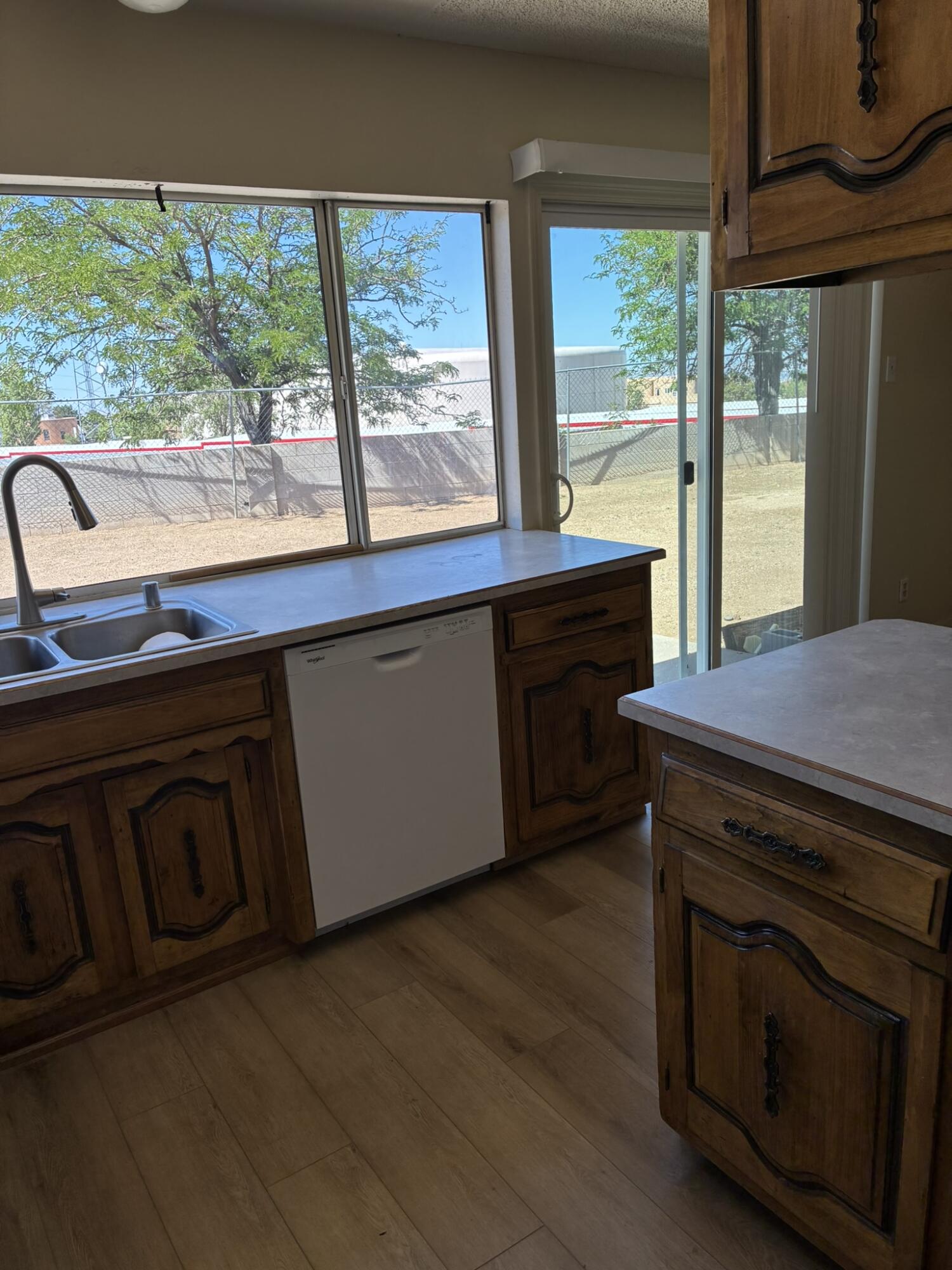 Photo 9 — 11528 Nassau Drive NE