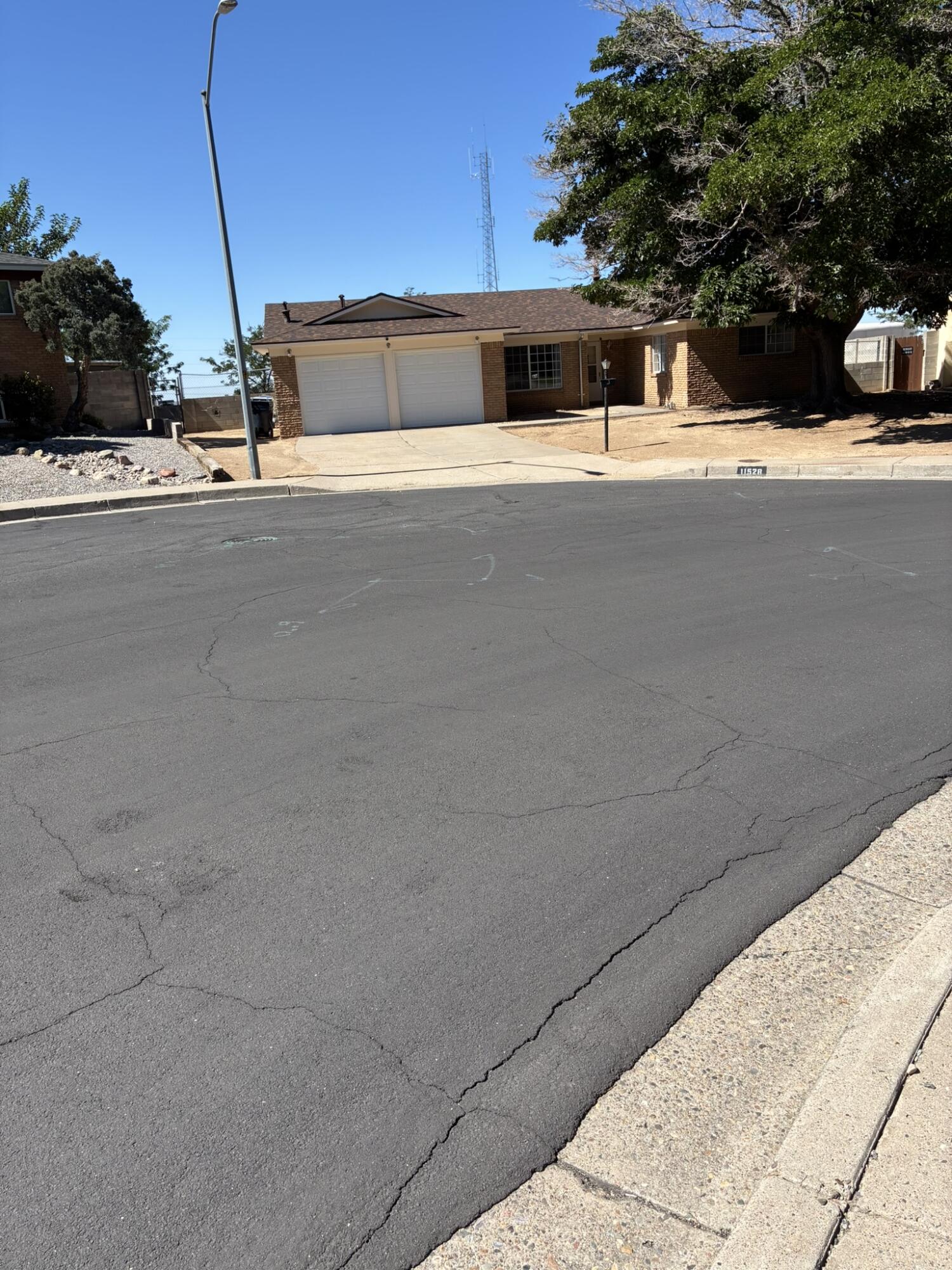 Photo 2 — 11528 Nassau Drive NE