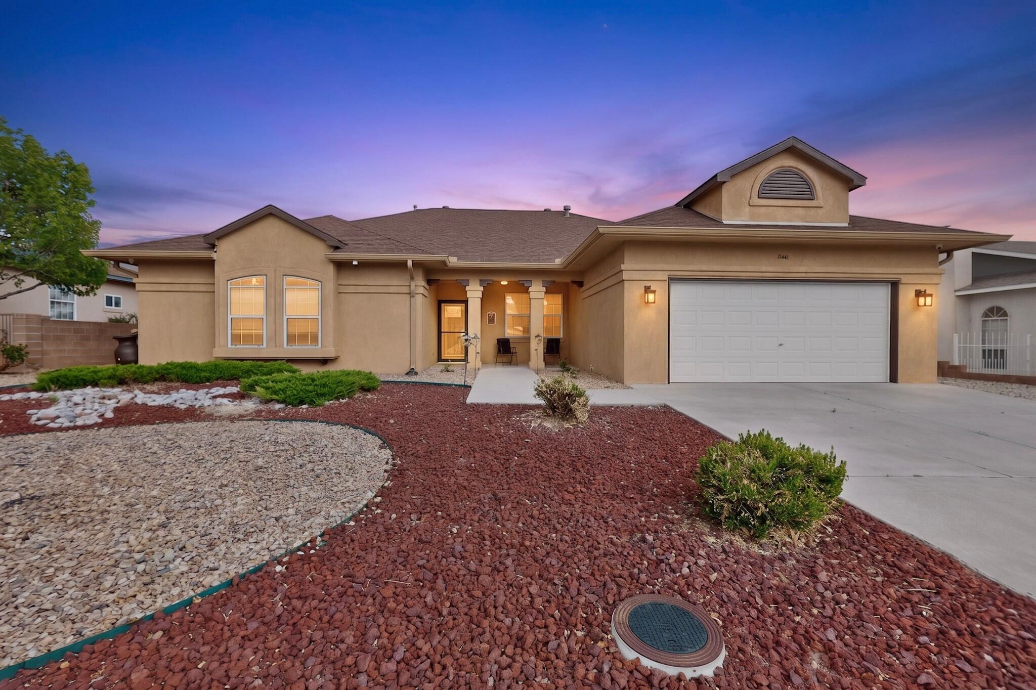 2441 Manzano Loop NE