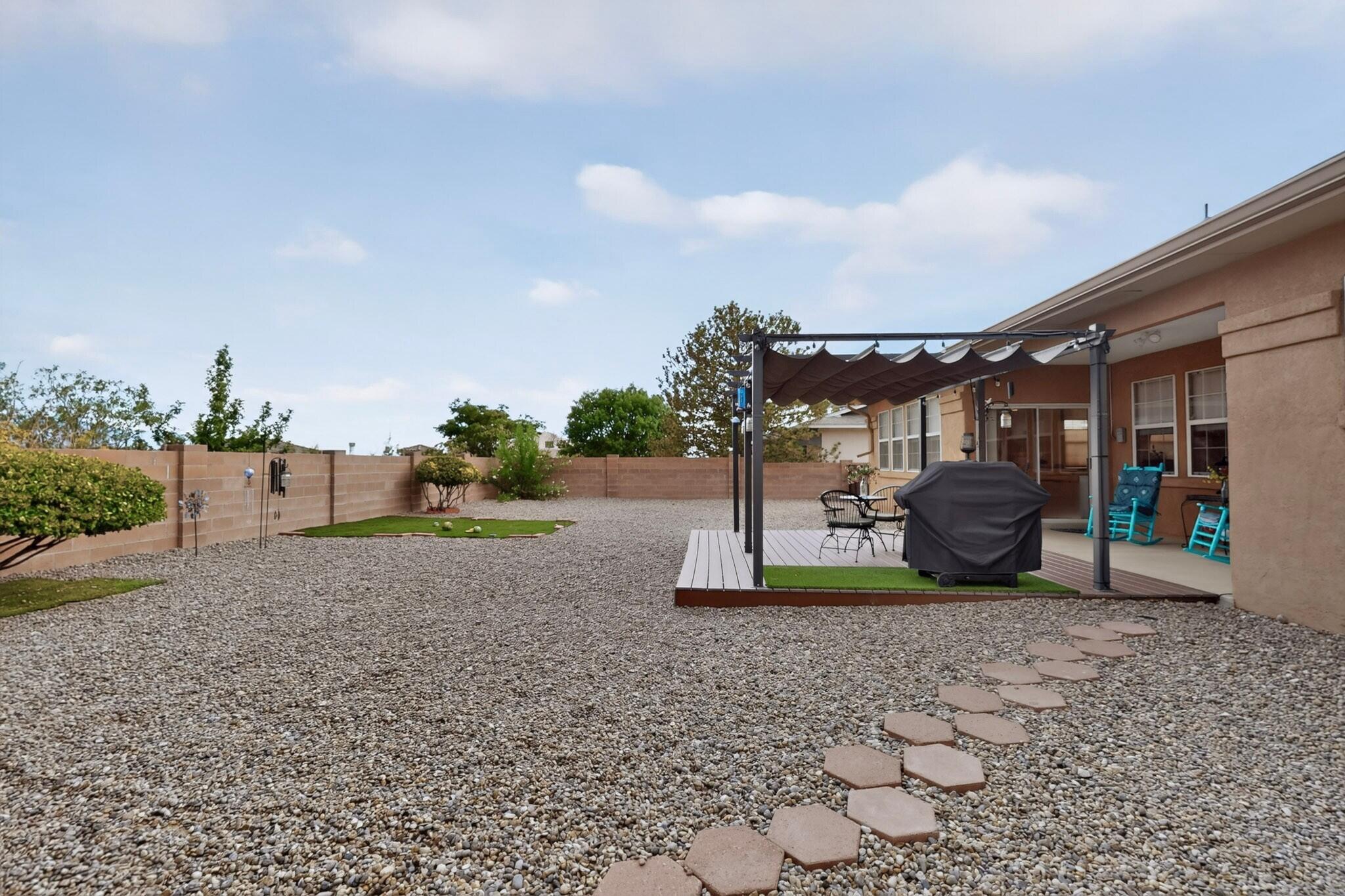 Photo 16 — 2441 Manzano Loop NE