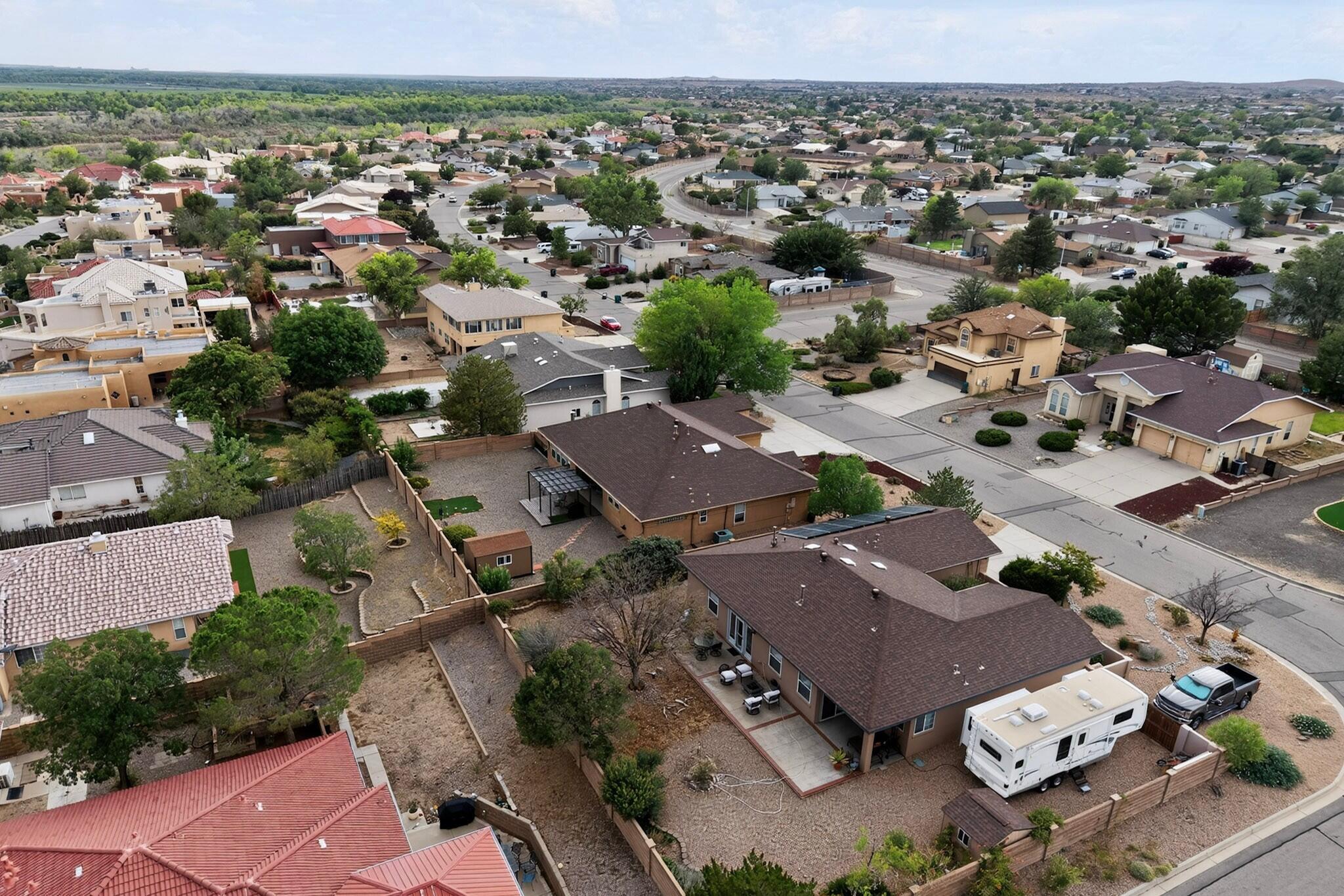 Photo 3 — 2441 Manzano Loop NE