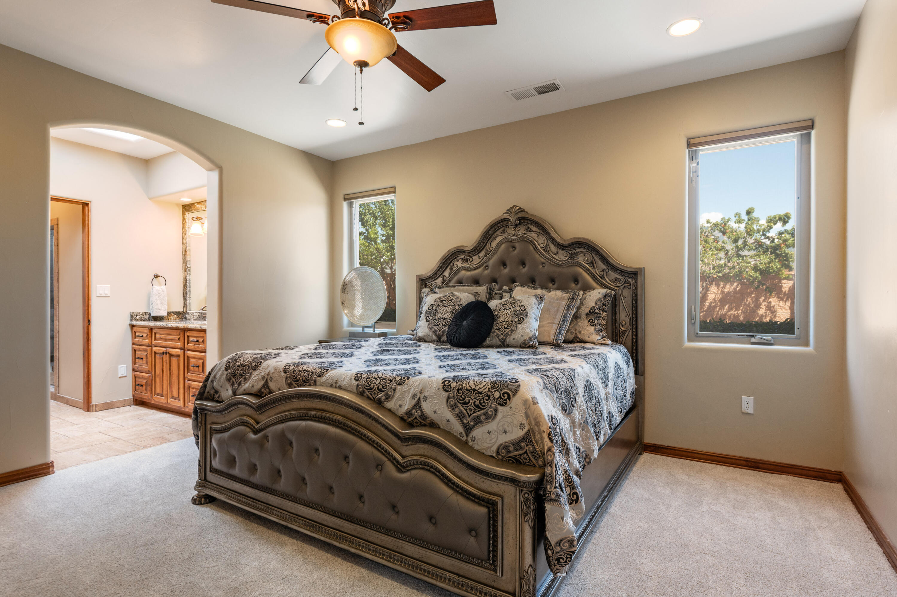 Photo 18 — 8801 Glendale Avenue NE