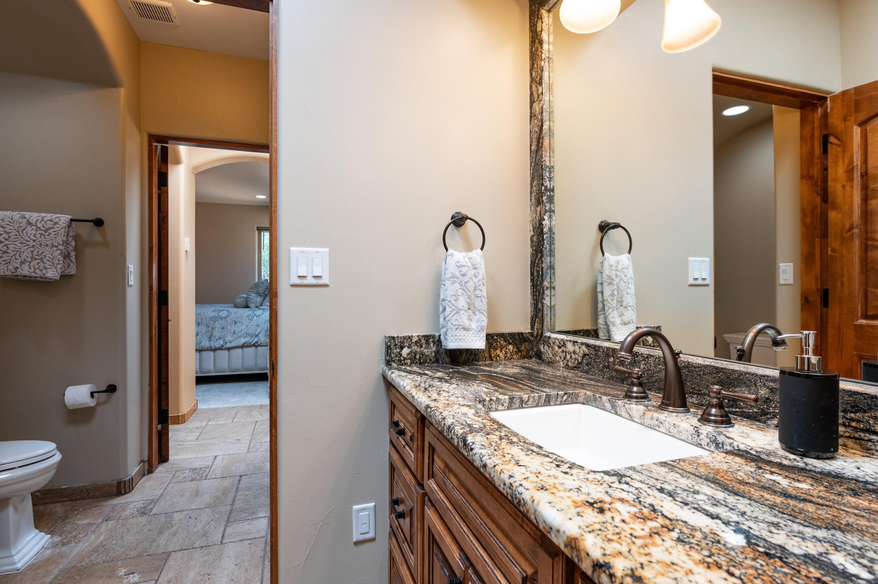 Photo 17 — 8801 Glendale Avenue NE