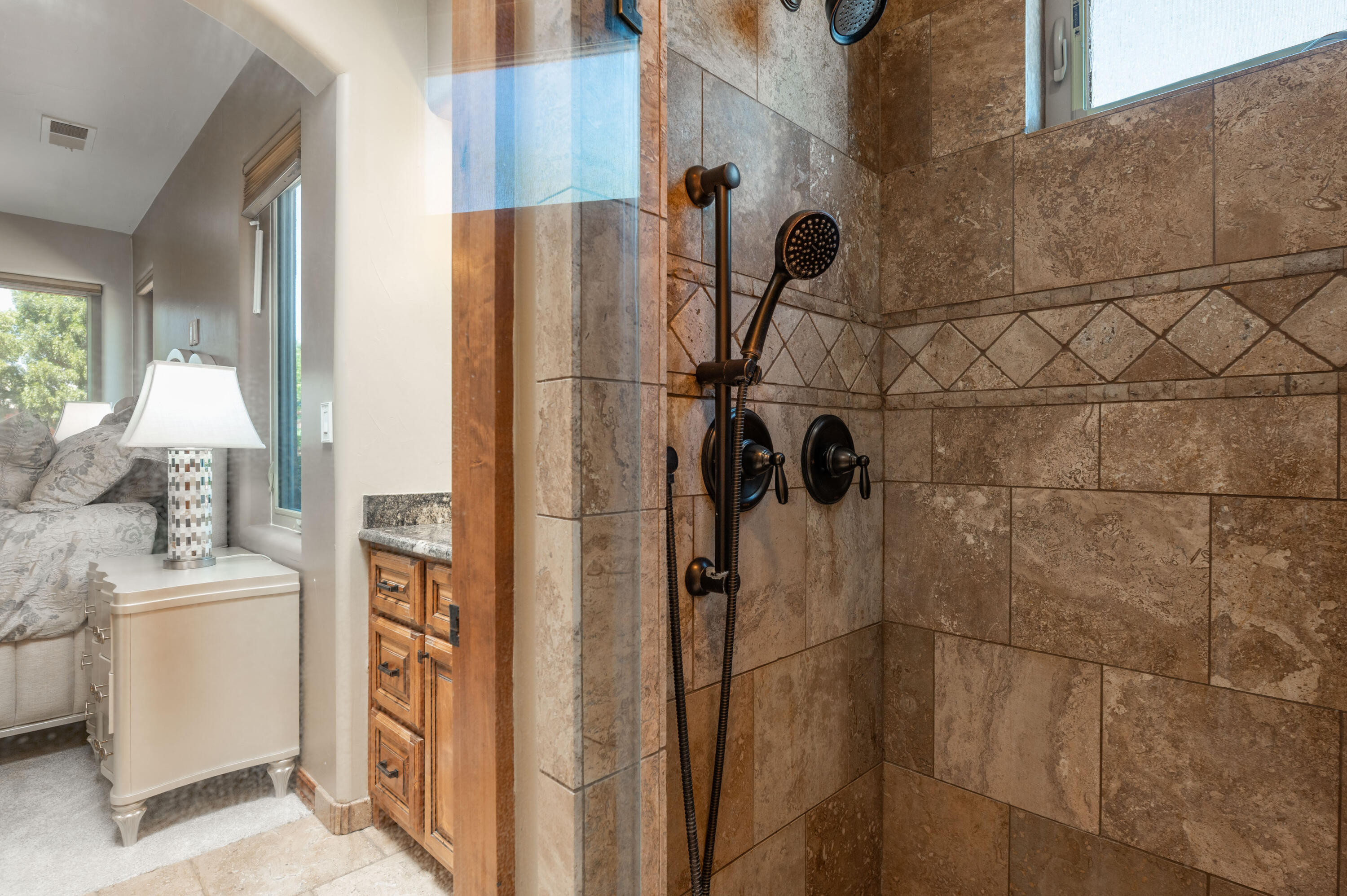 Photo 16 — 8801 Glendale Avenue NE