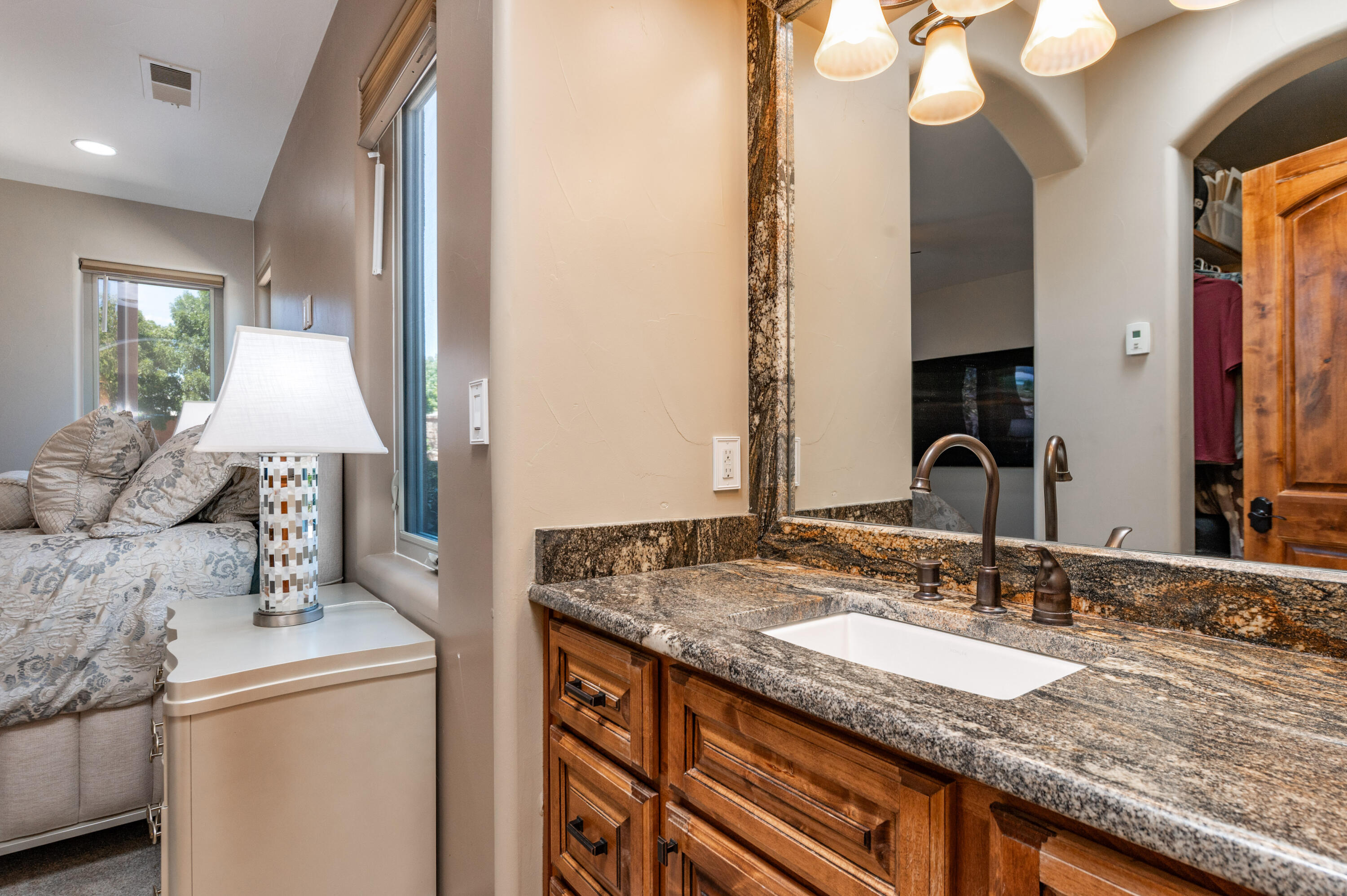 Photo 15 — 8801 Glendale Avenue NE
