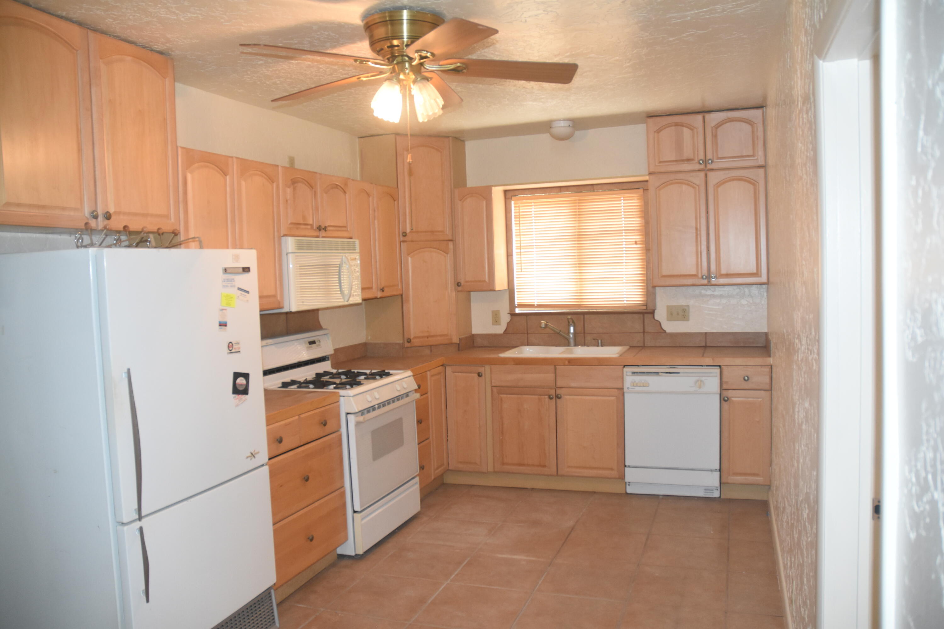 Photo 4 — 4013 Thaxton Avenue SE