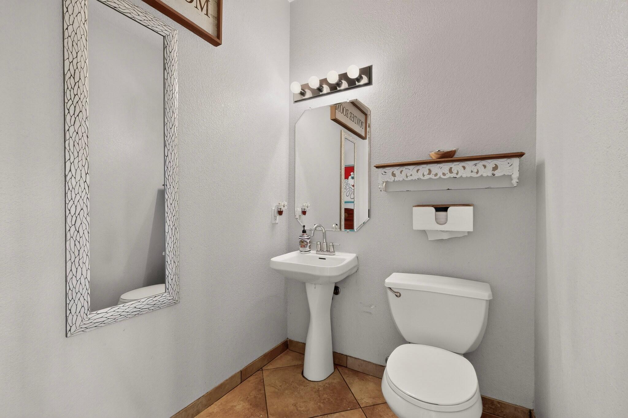 Photo 19 — 6512 Hurley Court NE
