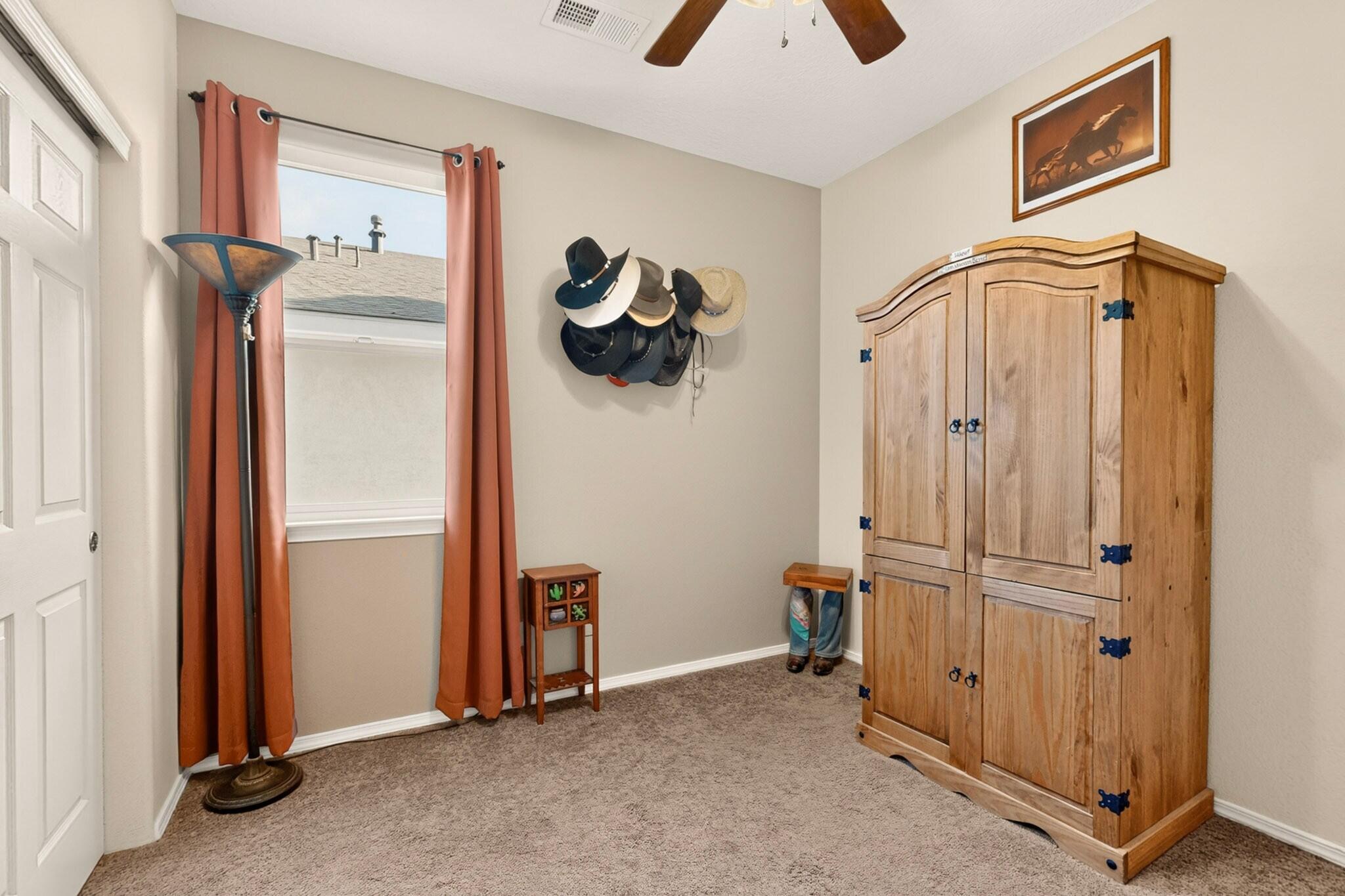 Photo 14 — 10215 Ventana Oeste Drive NW
