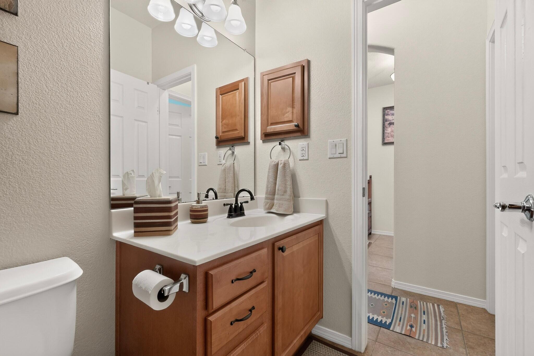 Photo 9 — 10215 Ventana Oeste Drive NW