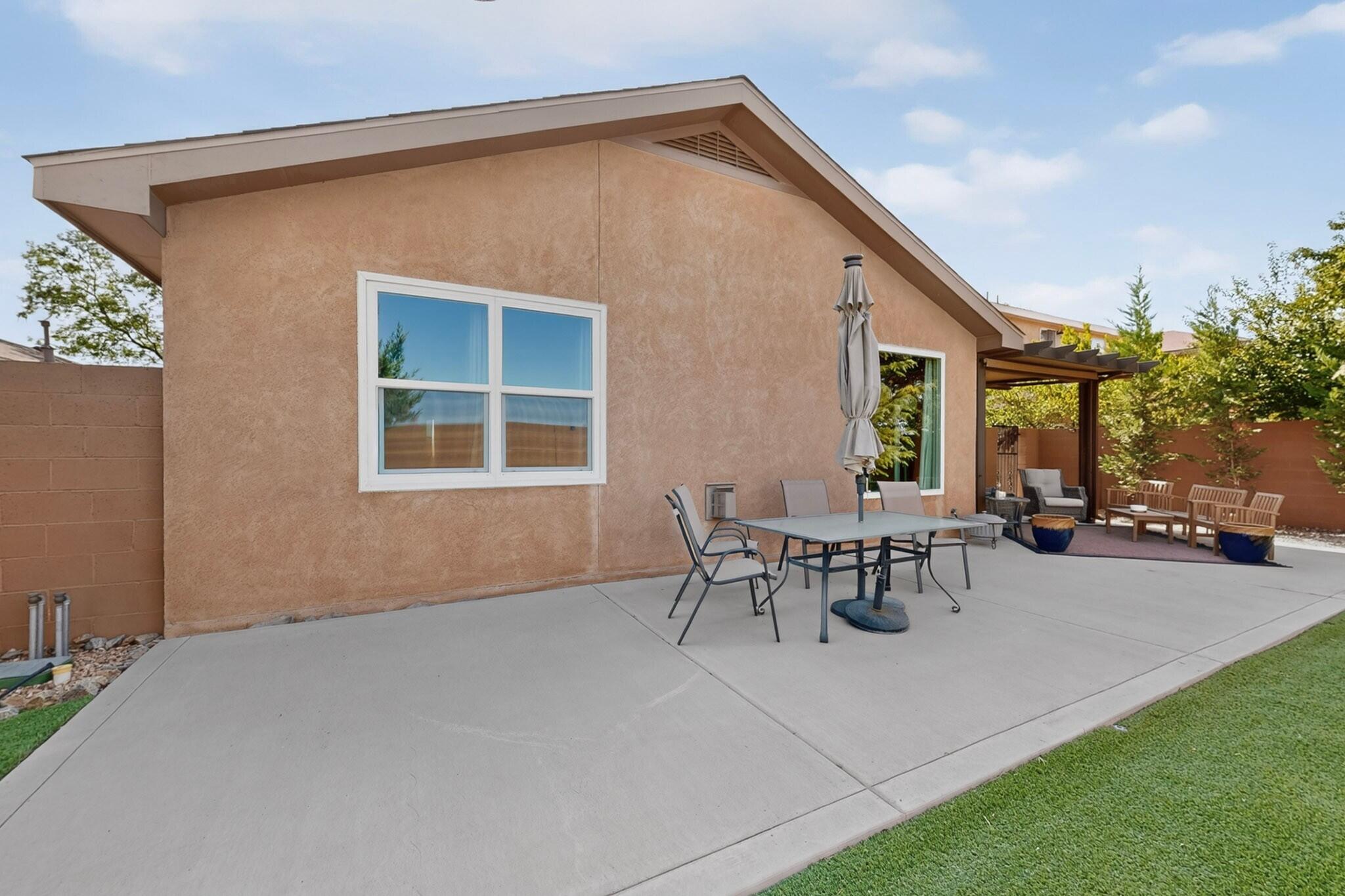 Photo 4 — 10215 Ventana Oeste Drive NW