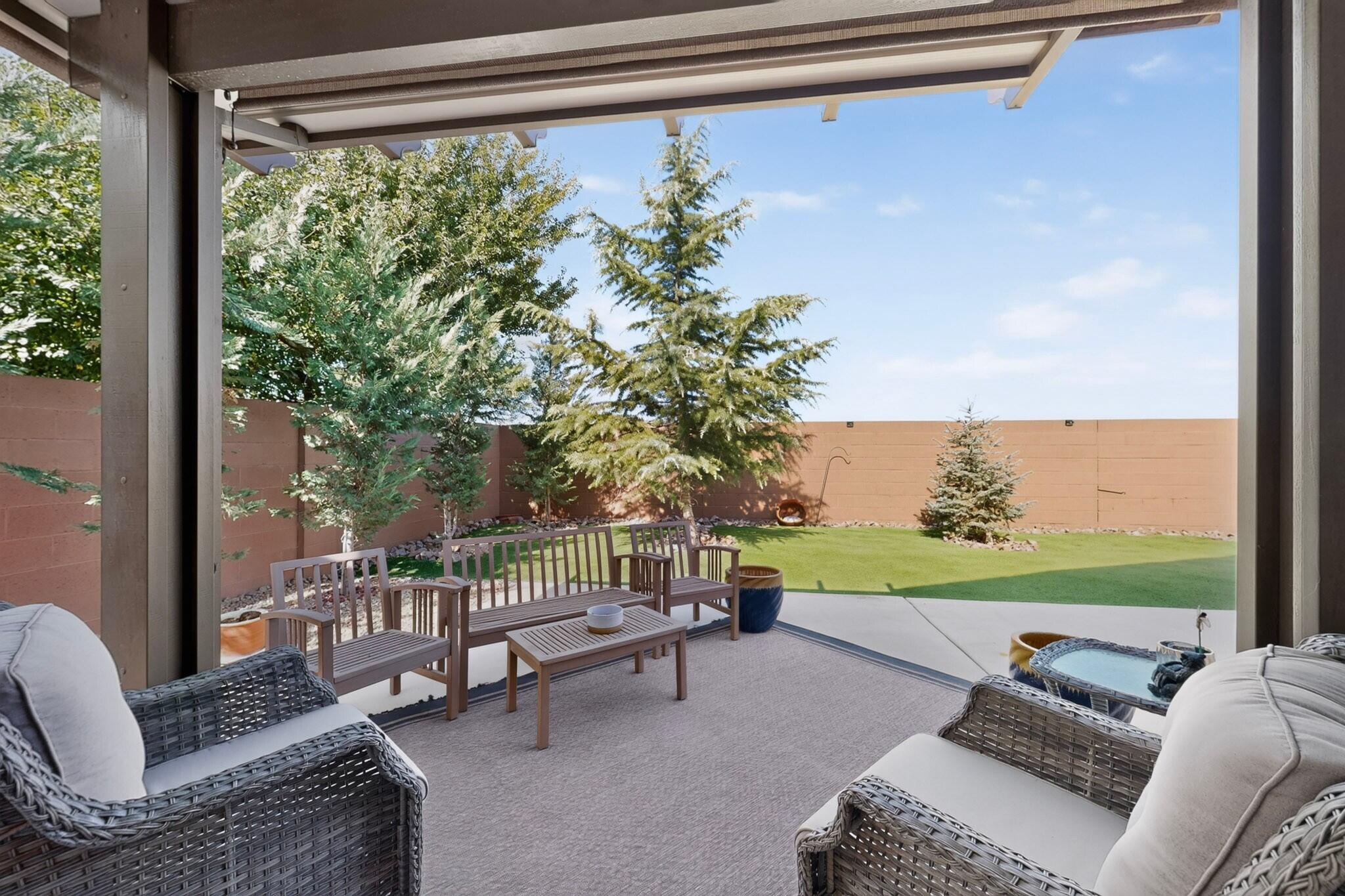 Photo 3 — 10215 Ventana Oeste Drive NW