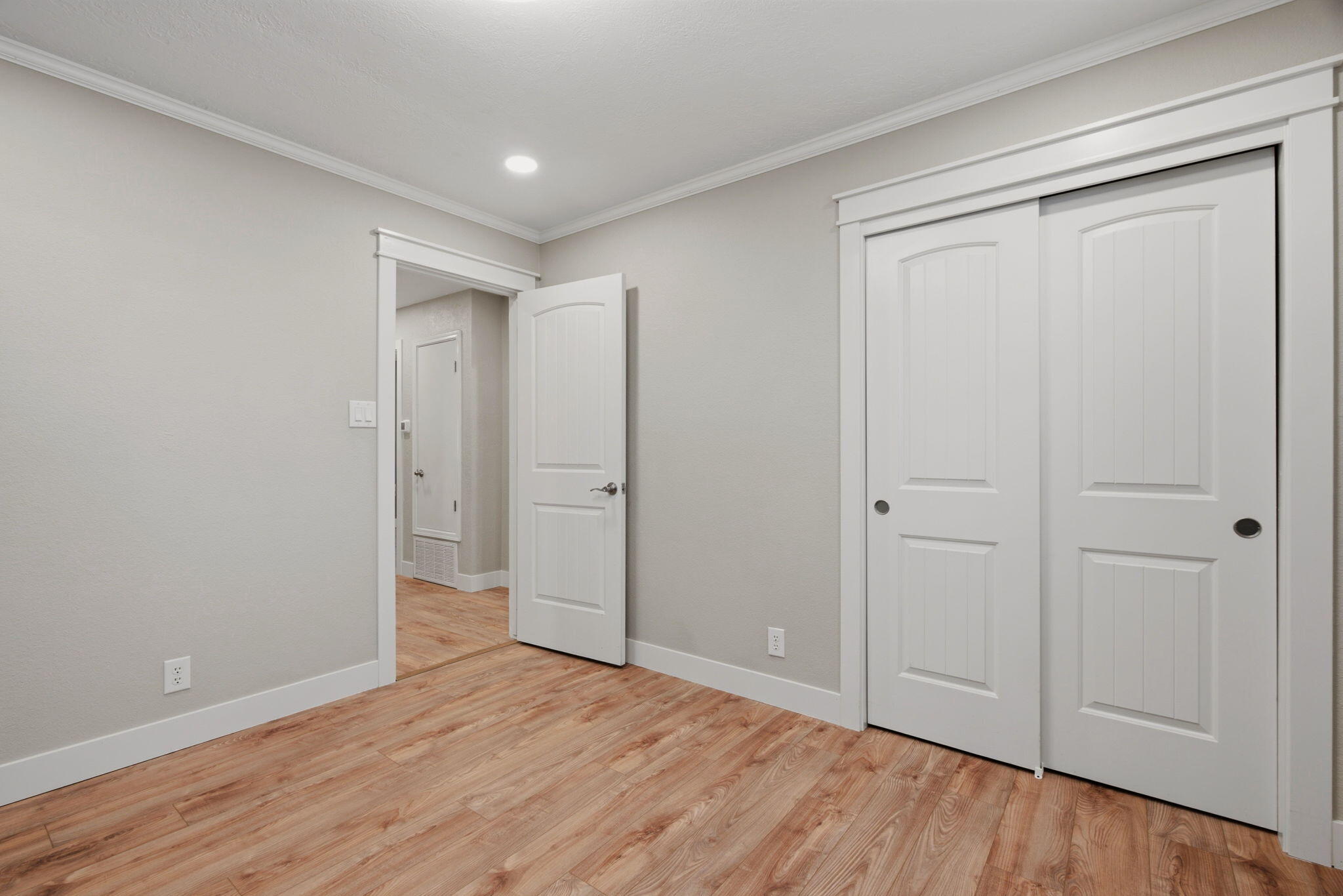Photo 18 — 5401 Purcell Drive NE
