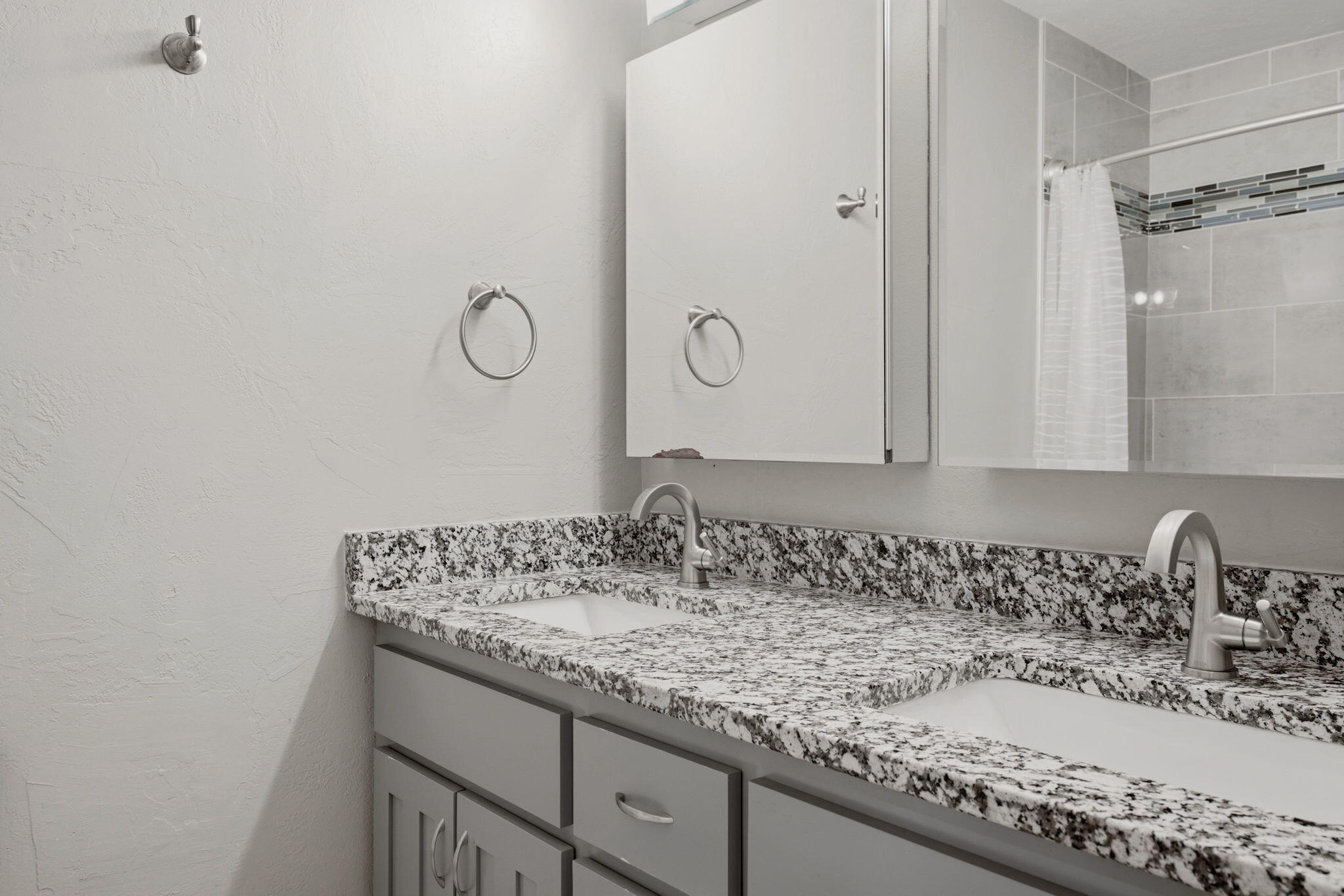 Photo 15 — 5401 Purcell Drive NE