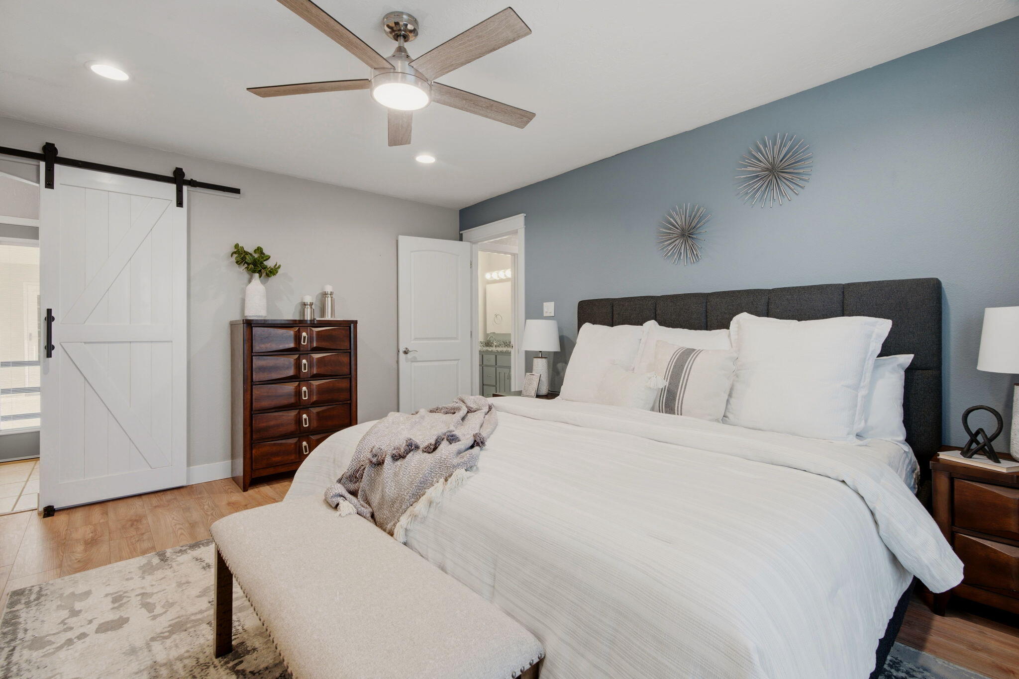 Photo 11 — 5401 Purcell Drive NE