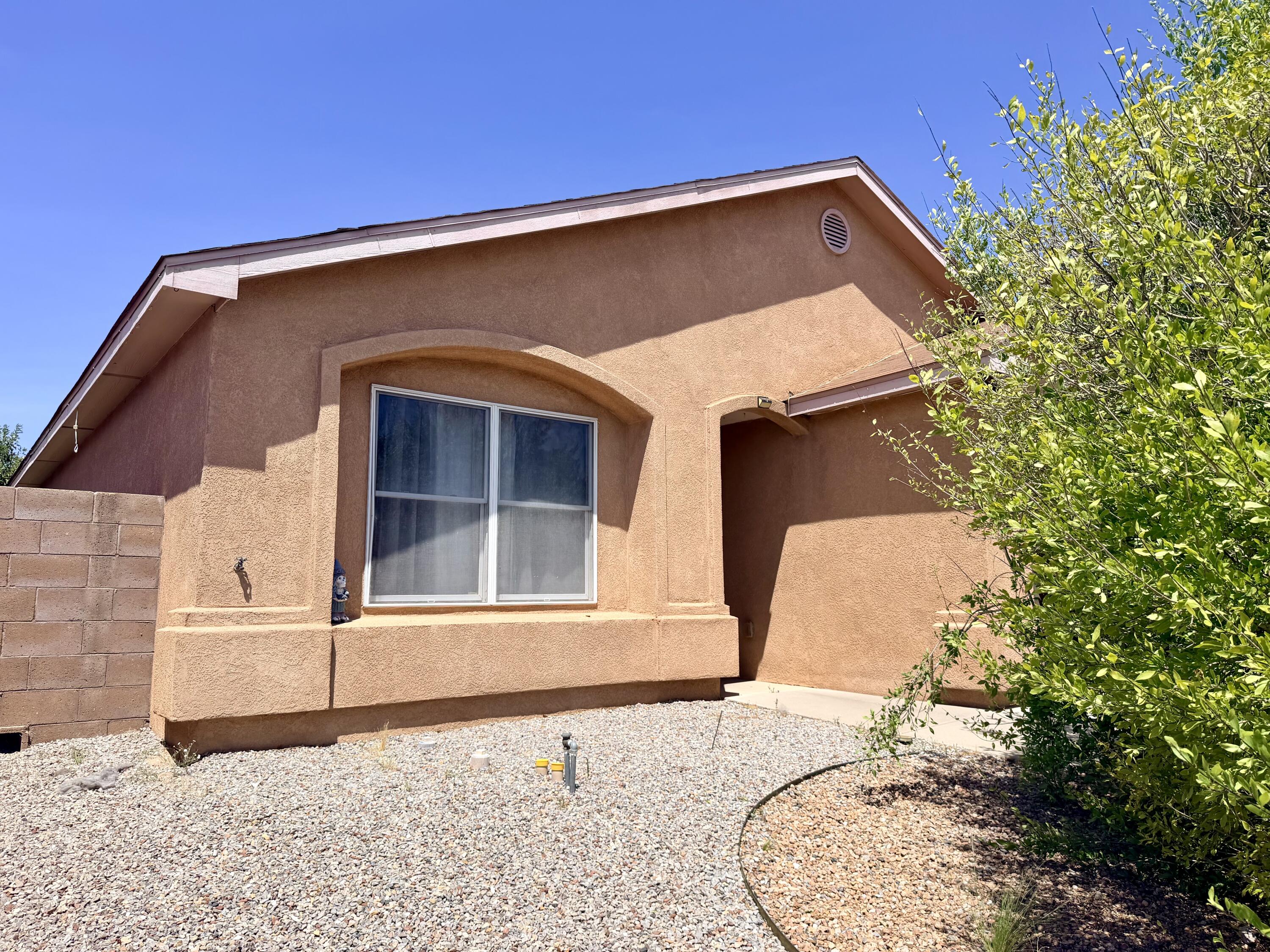 10535 Portofino Drive NW, Albuquerque, NM 87114
