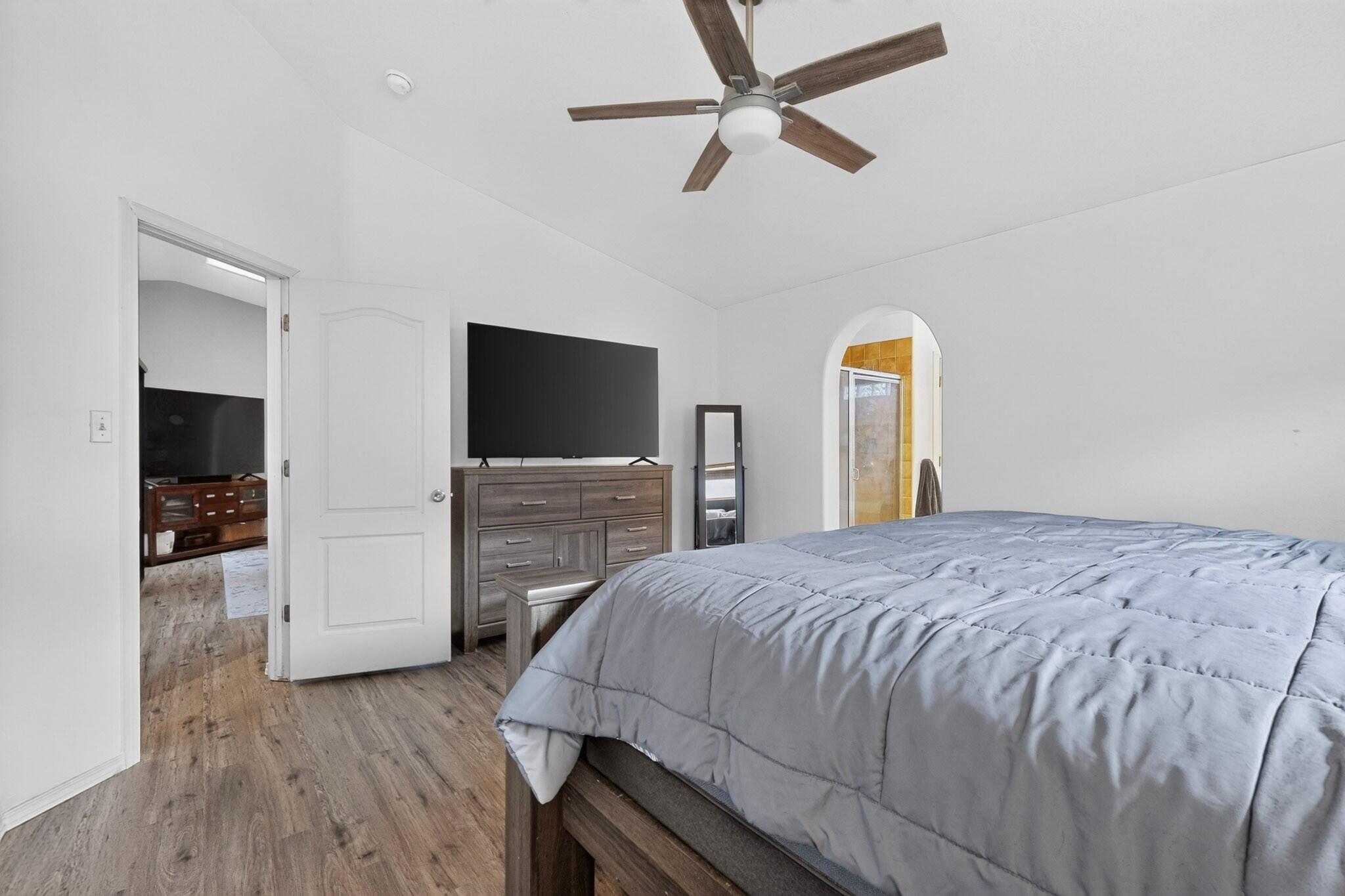 Photo 19 — 10535 Portofino Drive NW