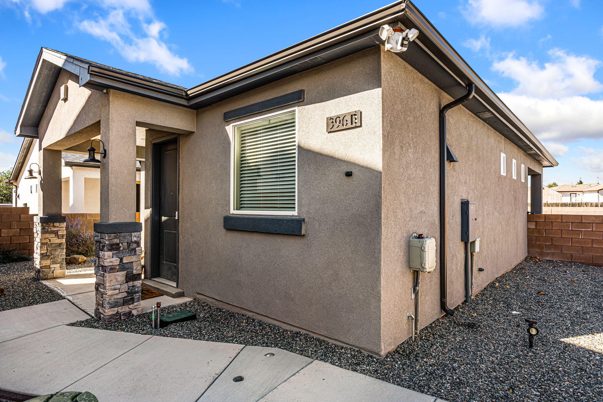Photo 18 — 396 Pecos Loop SE