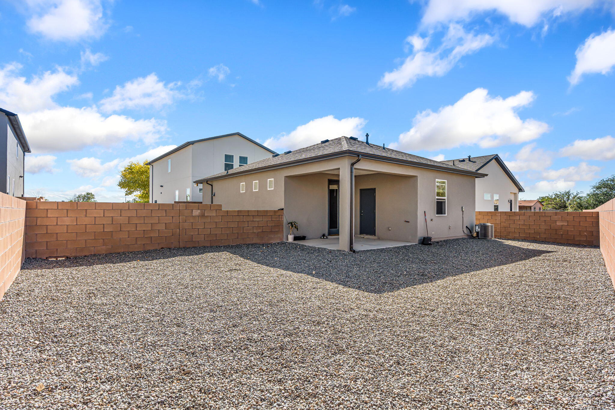 Photo 4 — 396 Pecos Loop SE