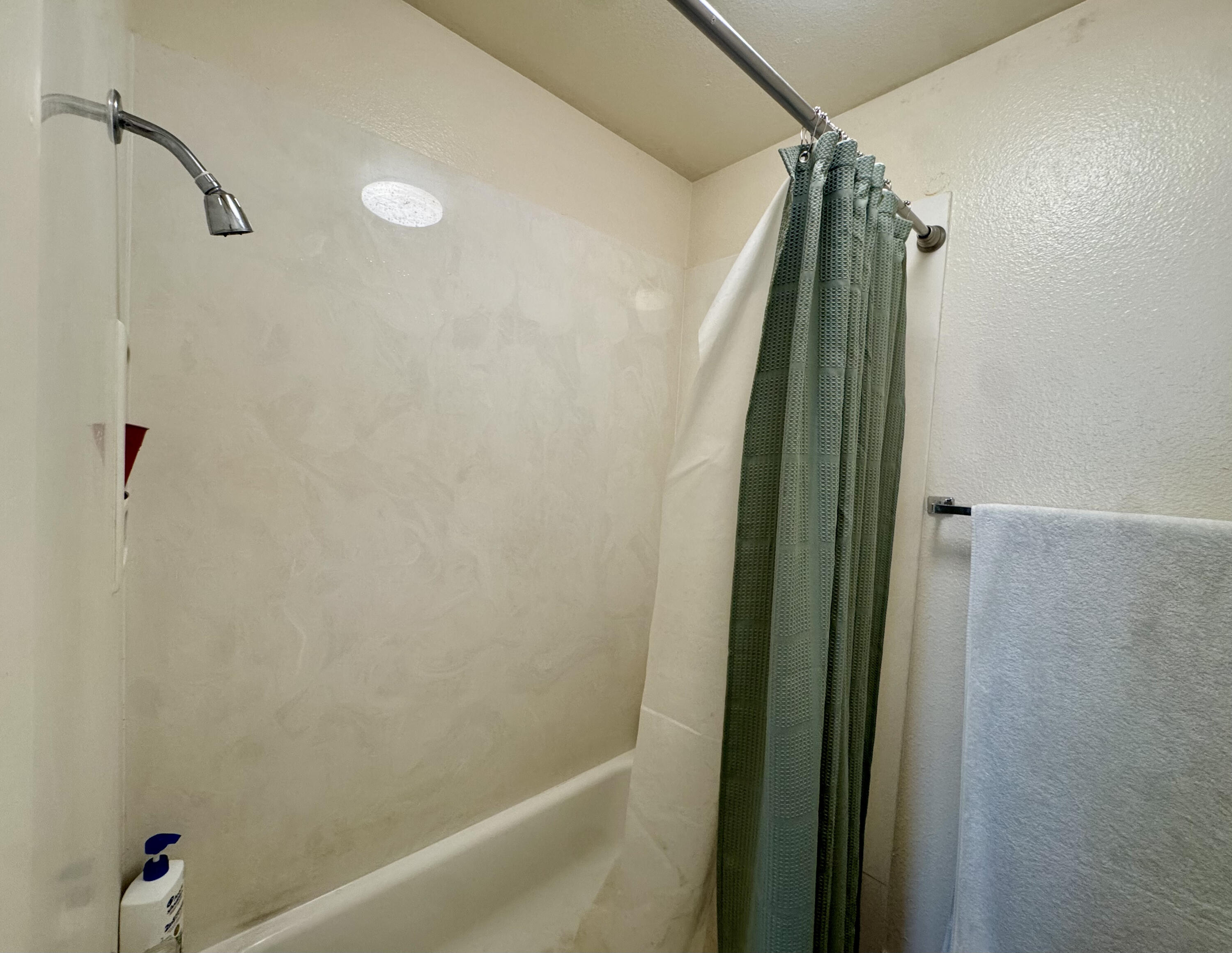Photo 13 — 917 Country Club Drive SE APT H