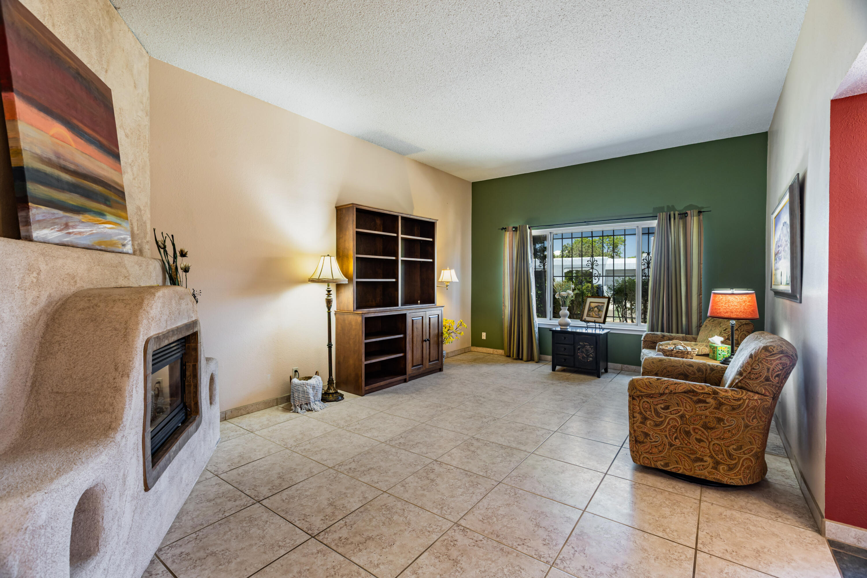 Photo 3 — 8506 Chambers Place NE